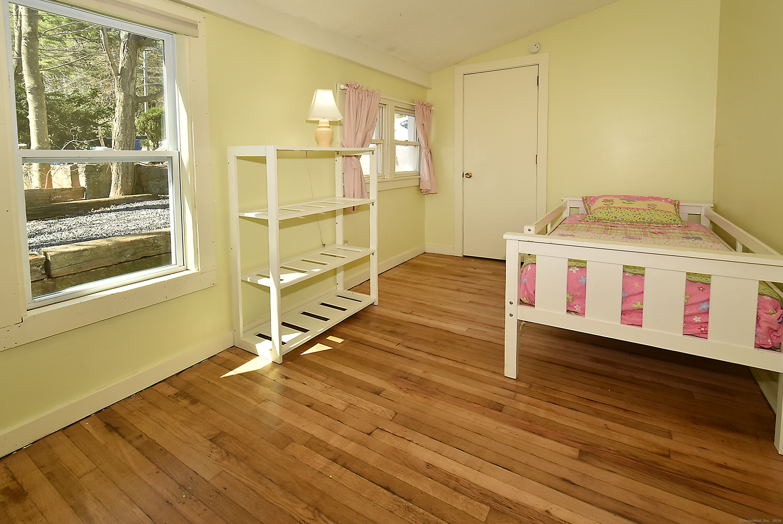 95 White Road