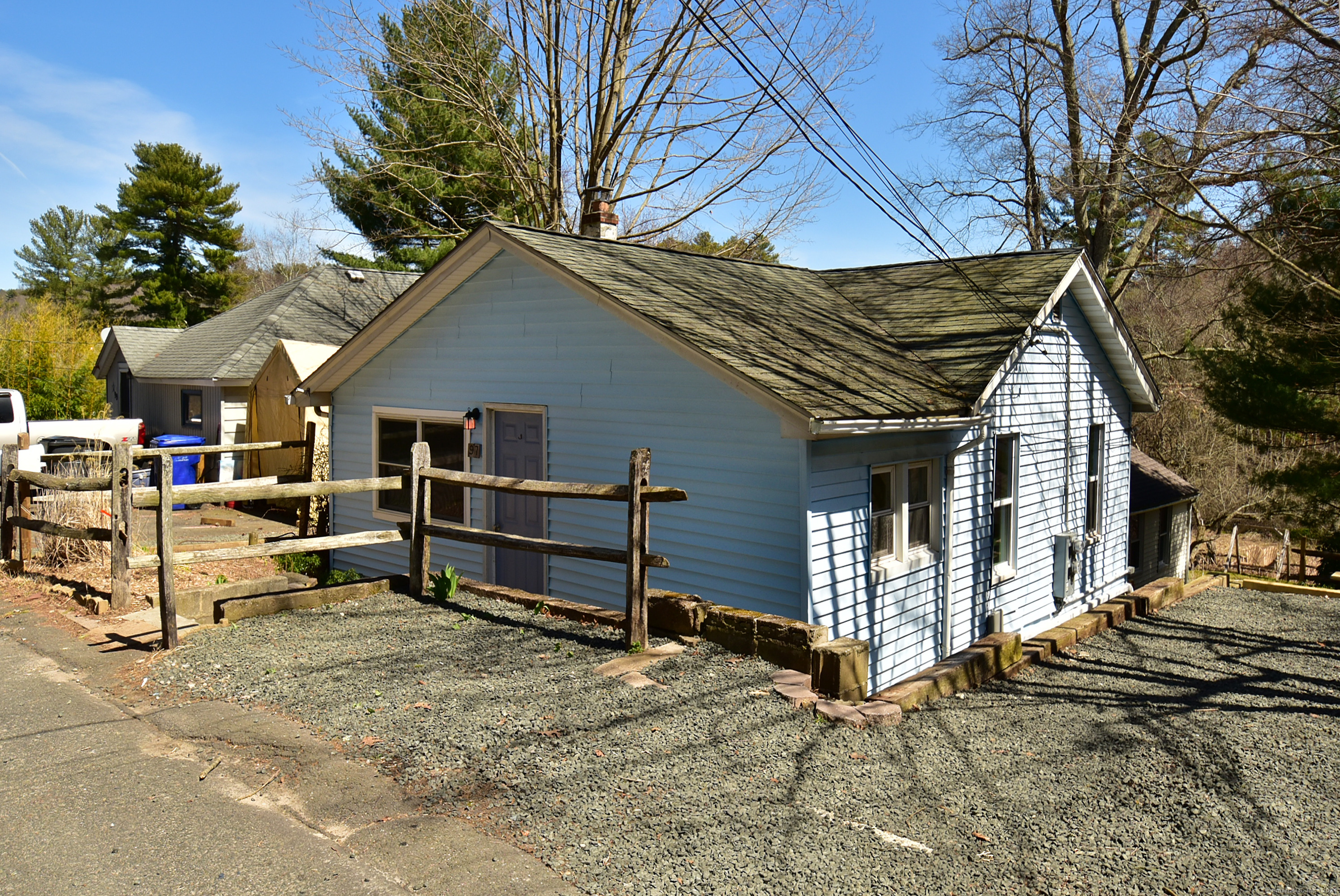 95 White Road