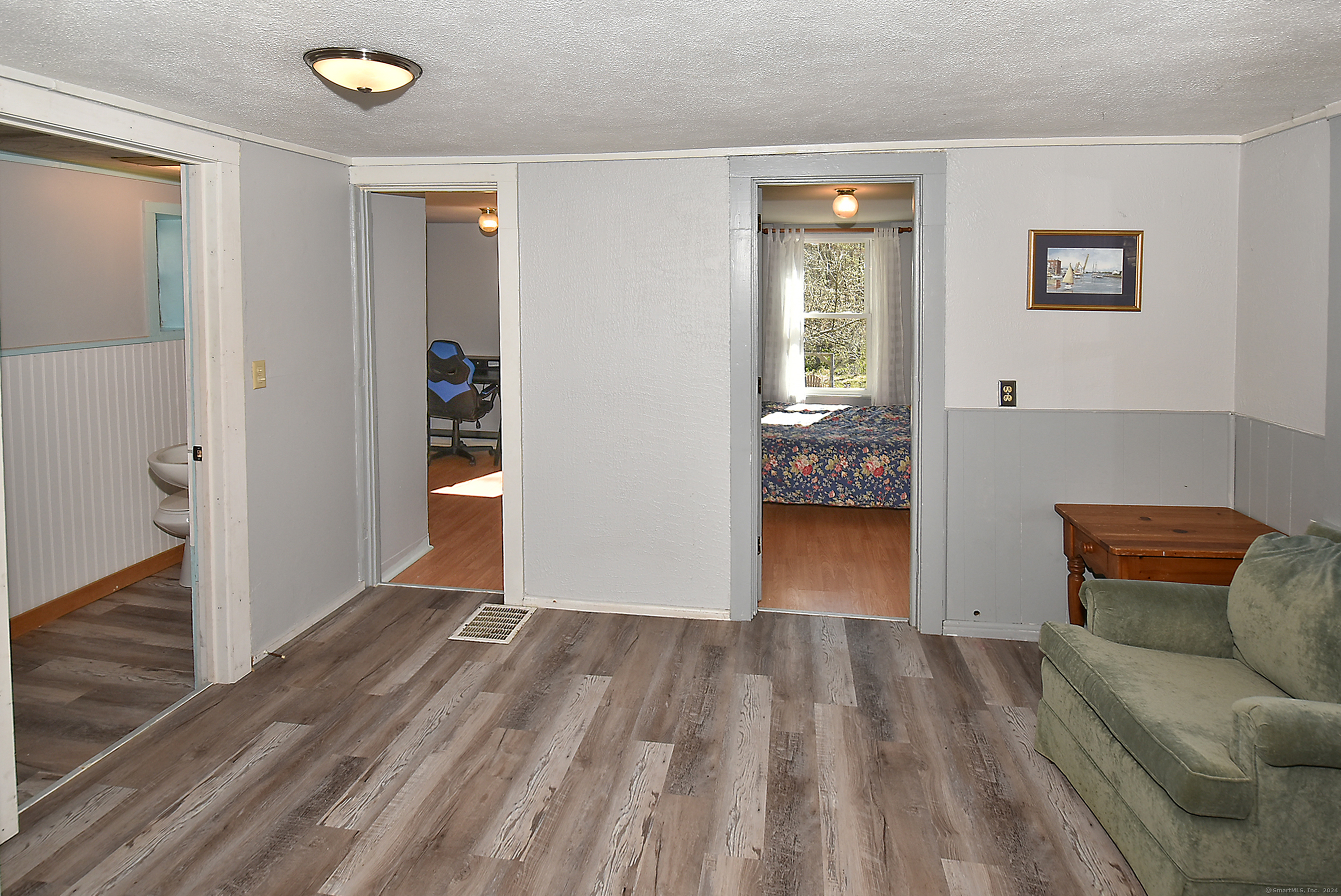 95 White Road