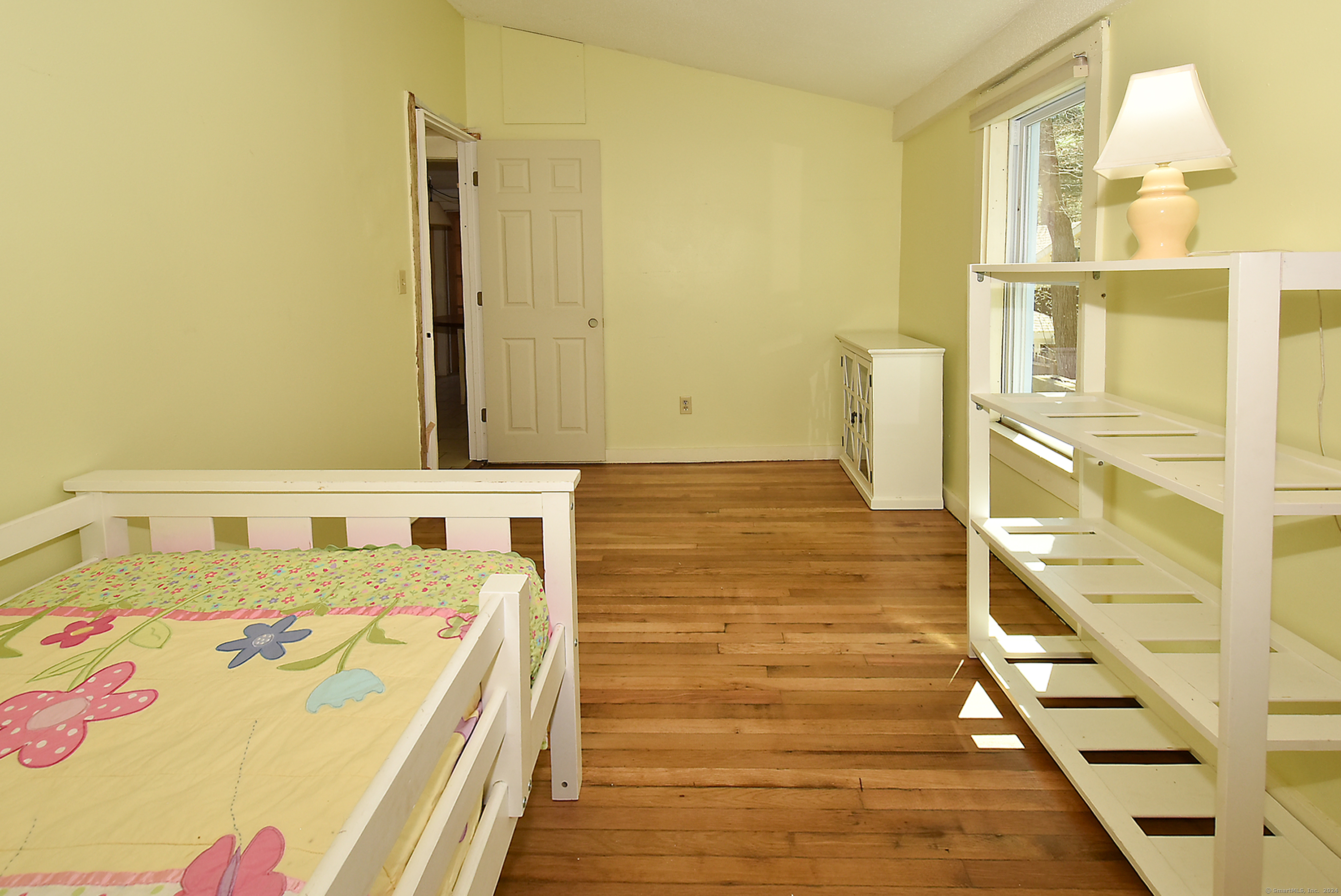 95 White Road