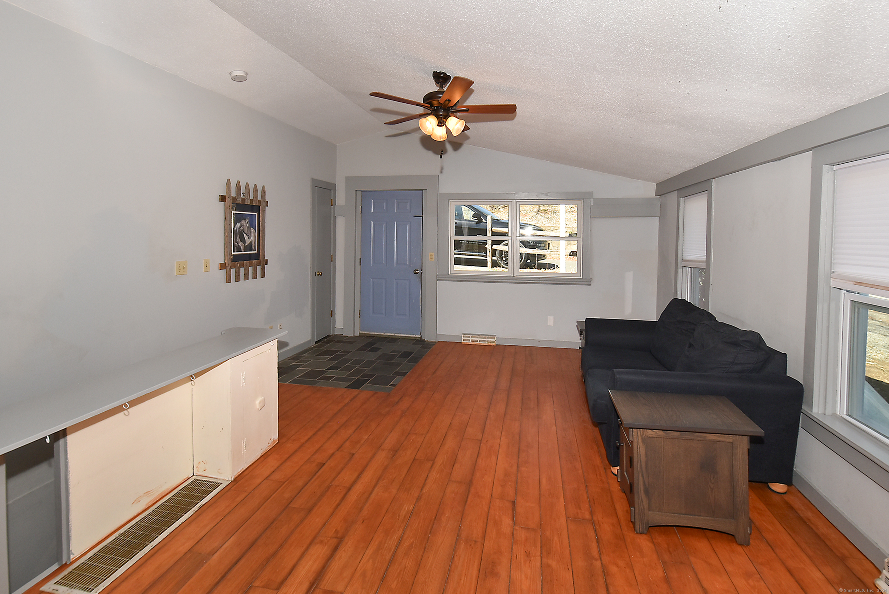 95 White Road