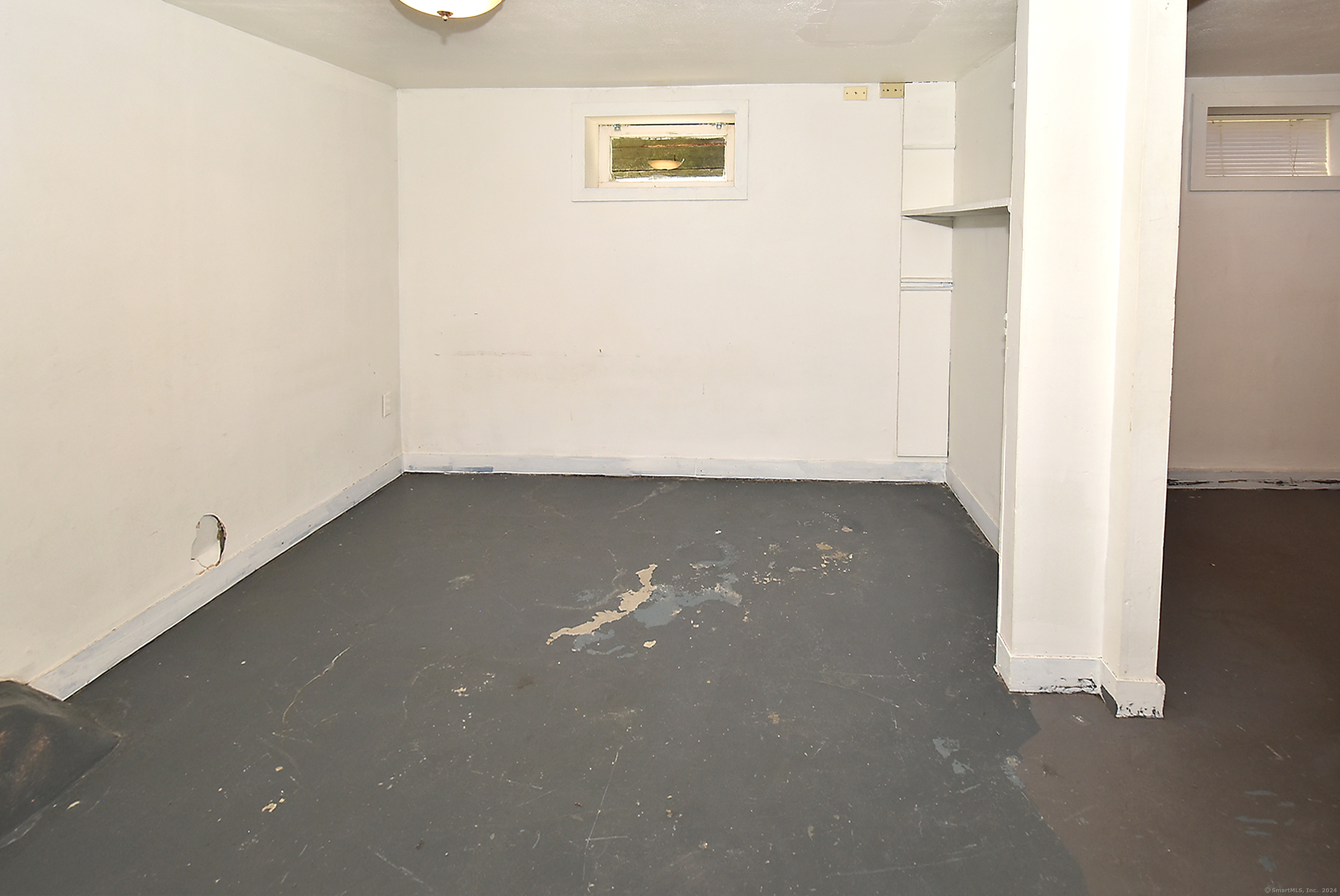 95 White Road
