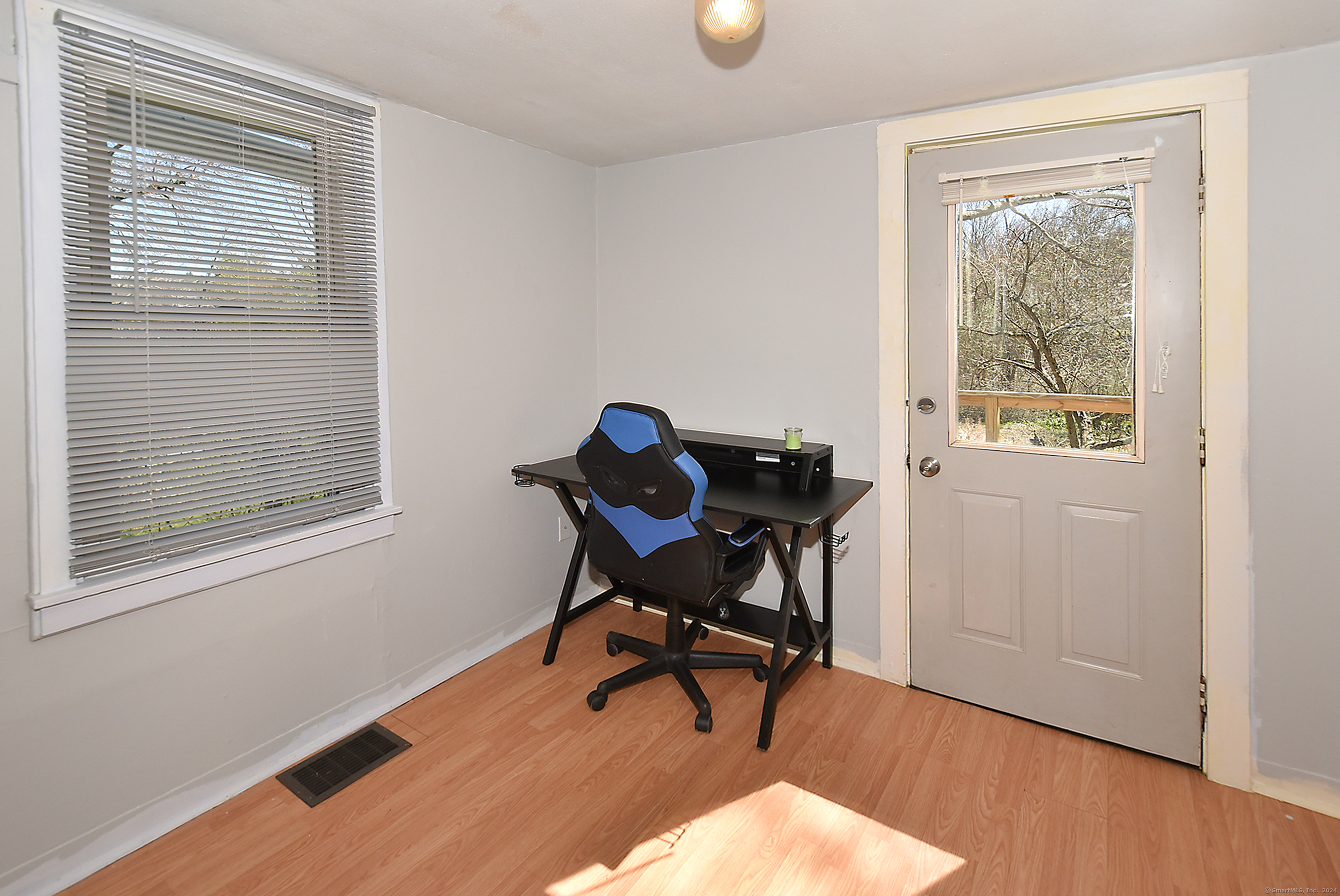 95 White Road