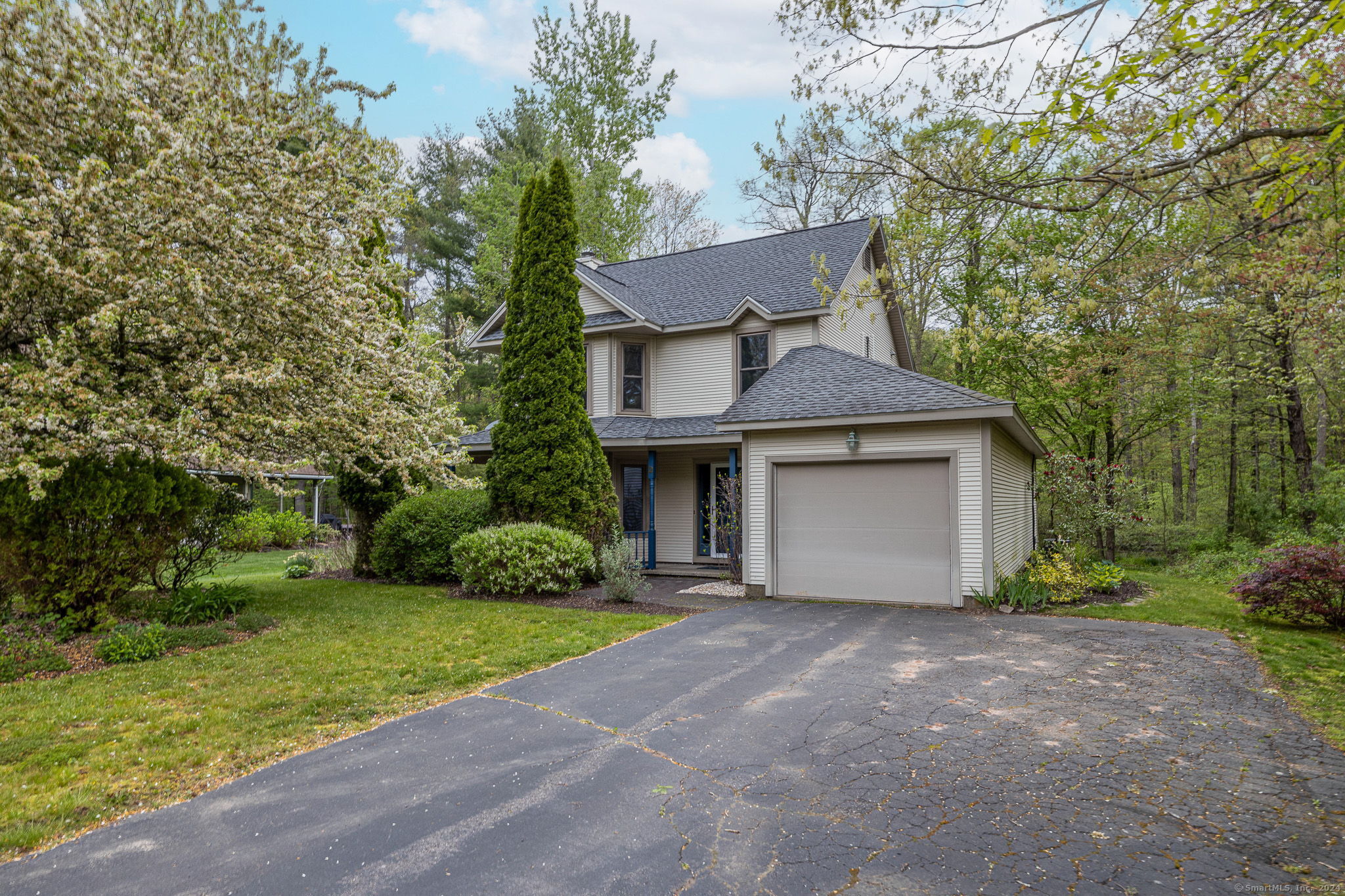 2 Victorian Woods Lane