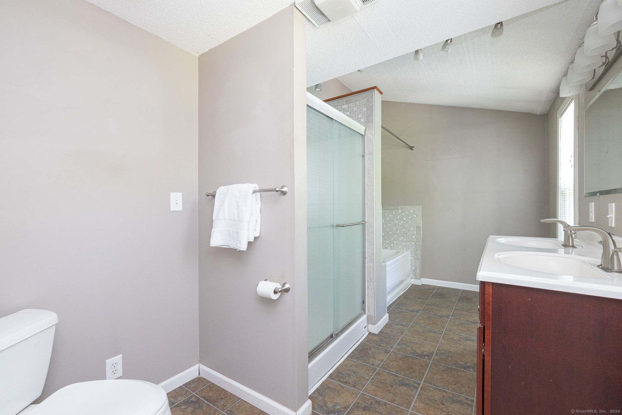 256 Mountain Road