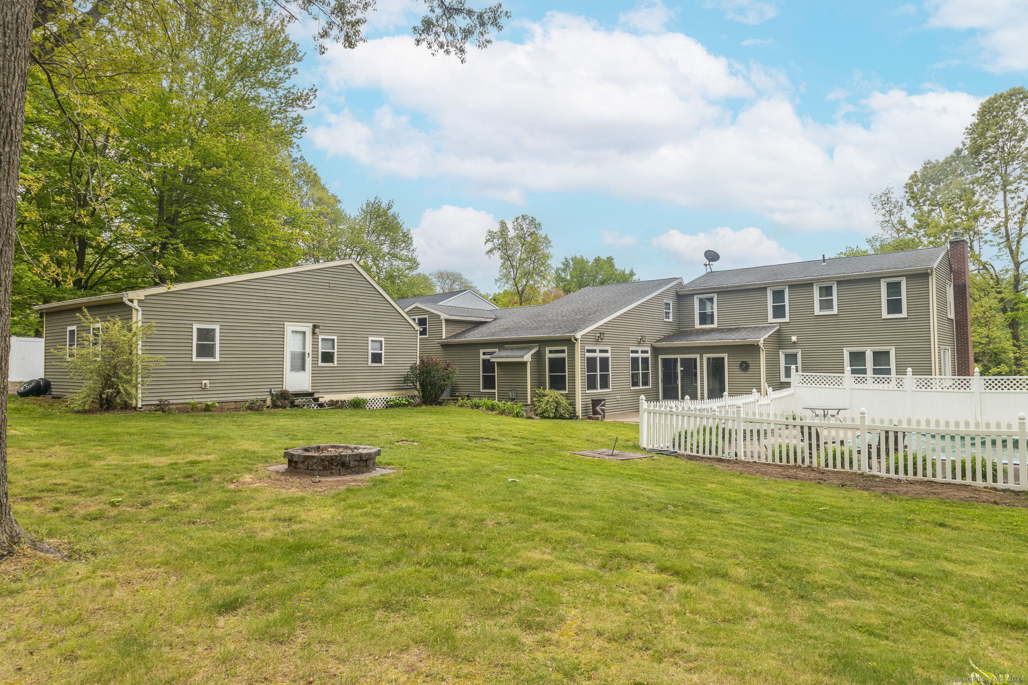 256 Mountain Road