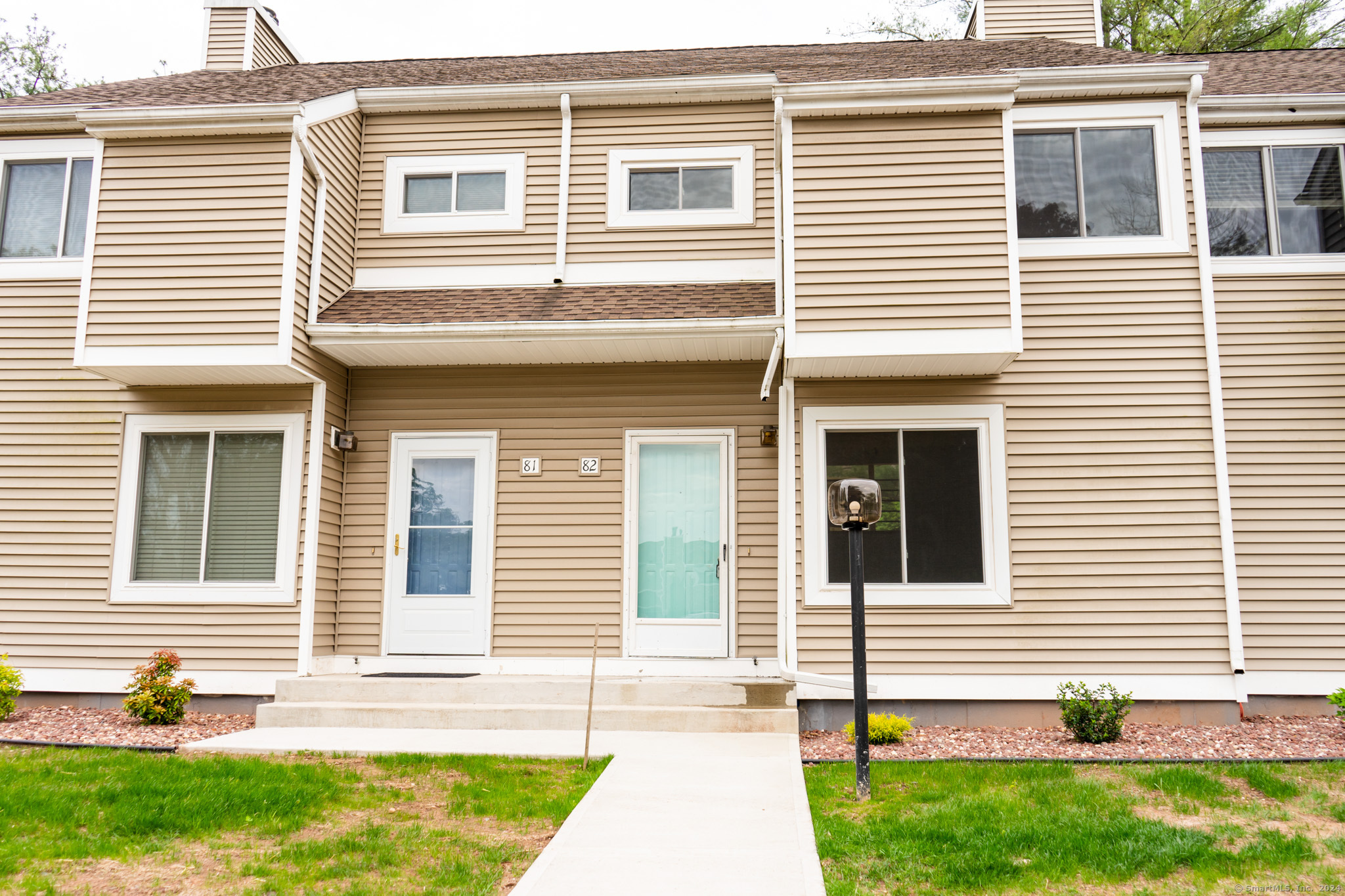 60 Old Town Road 82