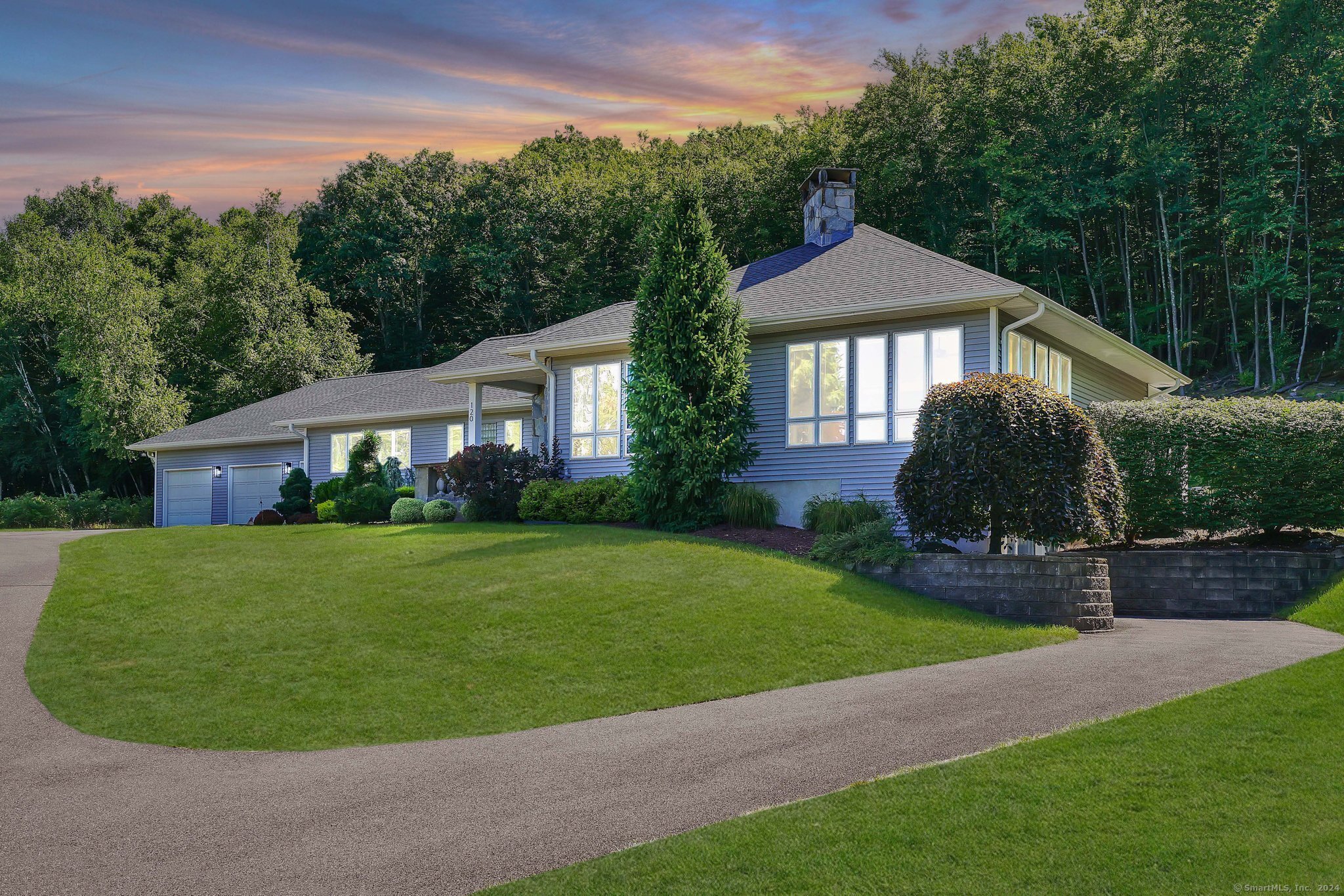 120 Ellington Avenue