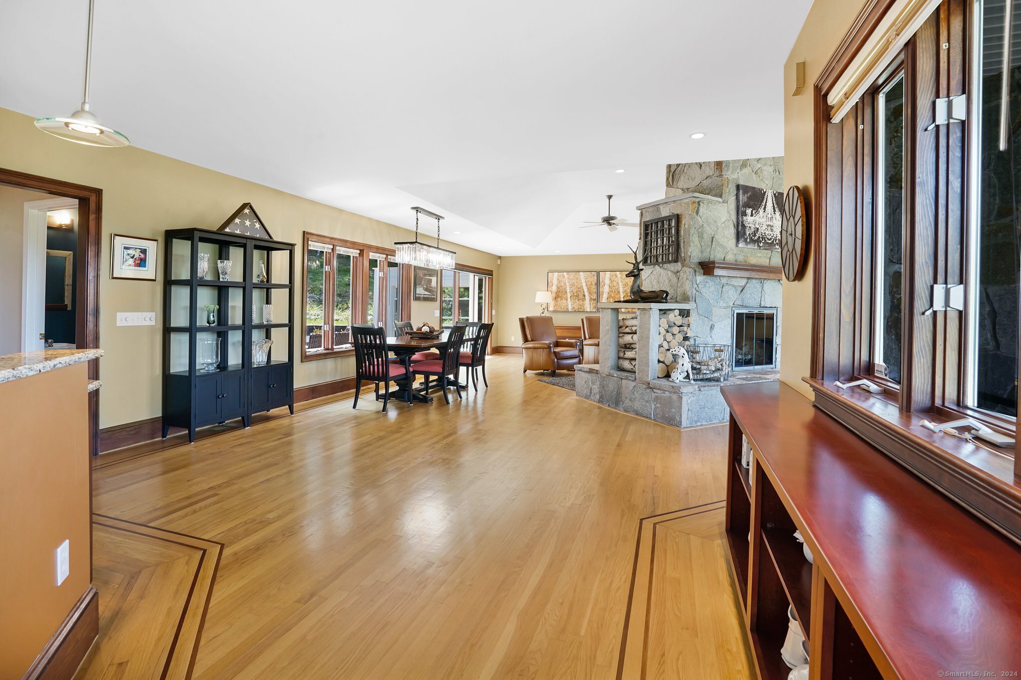 120 Ellington Avenue