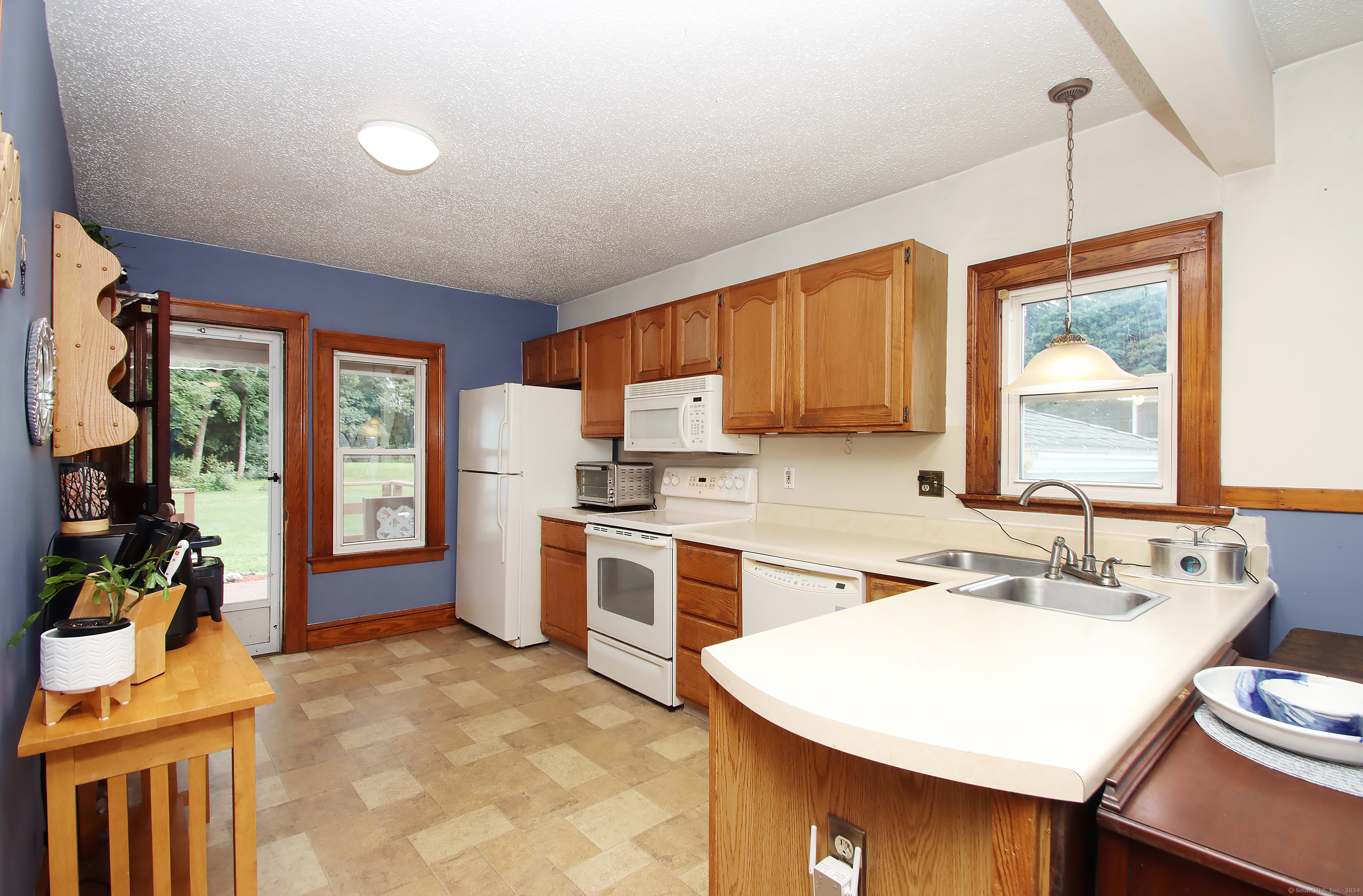 17 Tolland Avenue