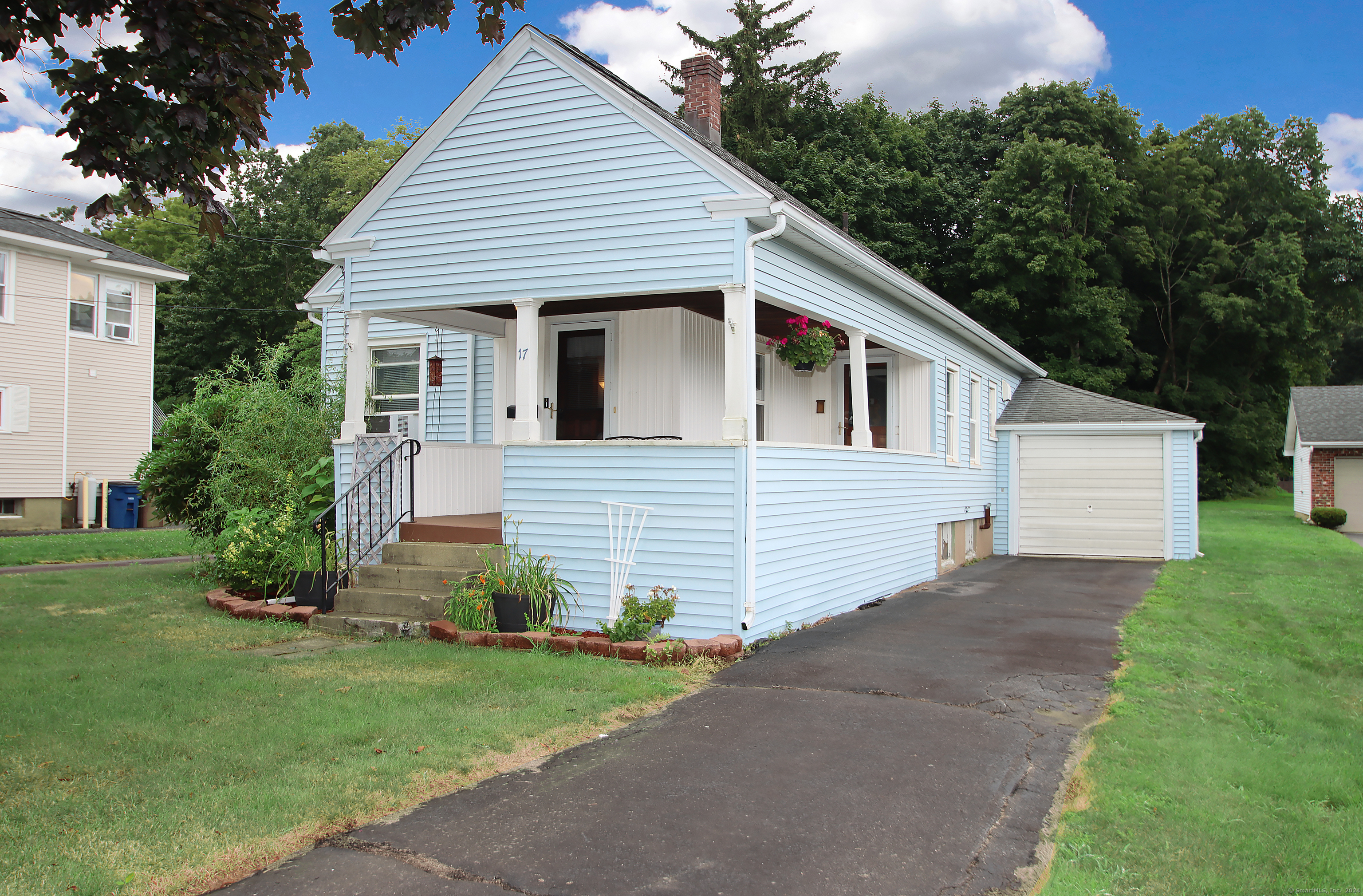 17 Tolland Avenue
