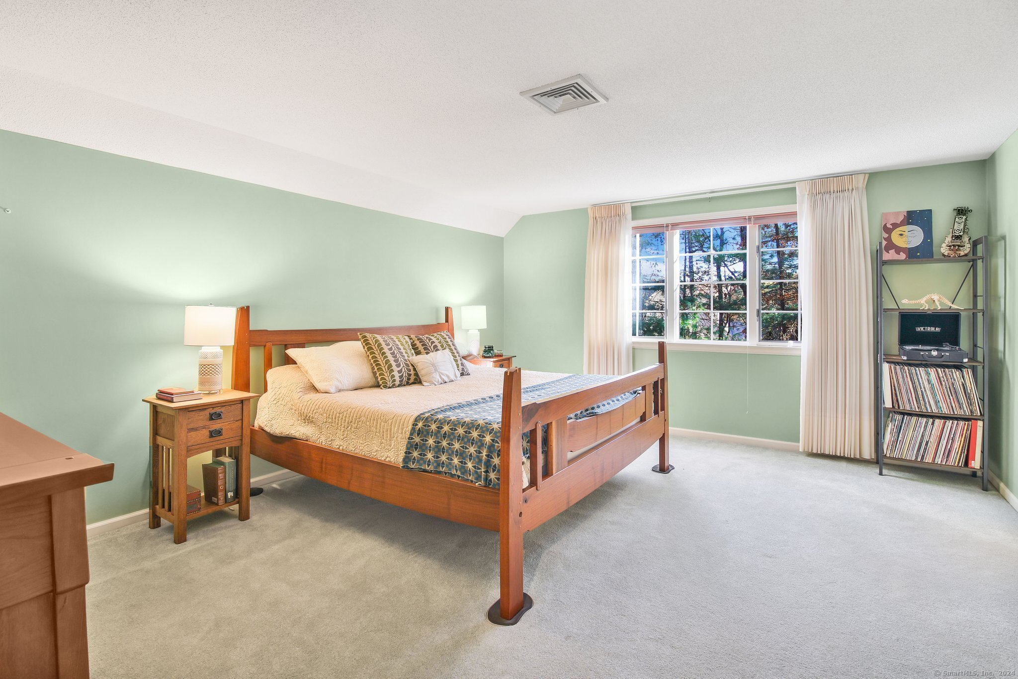 31 Long Hill Drive