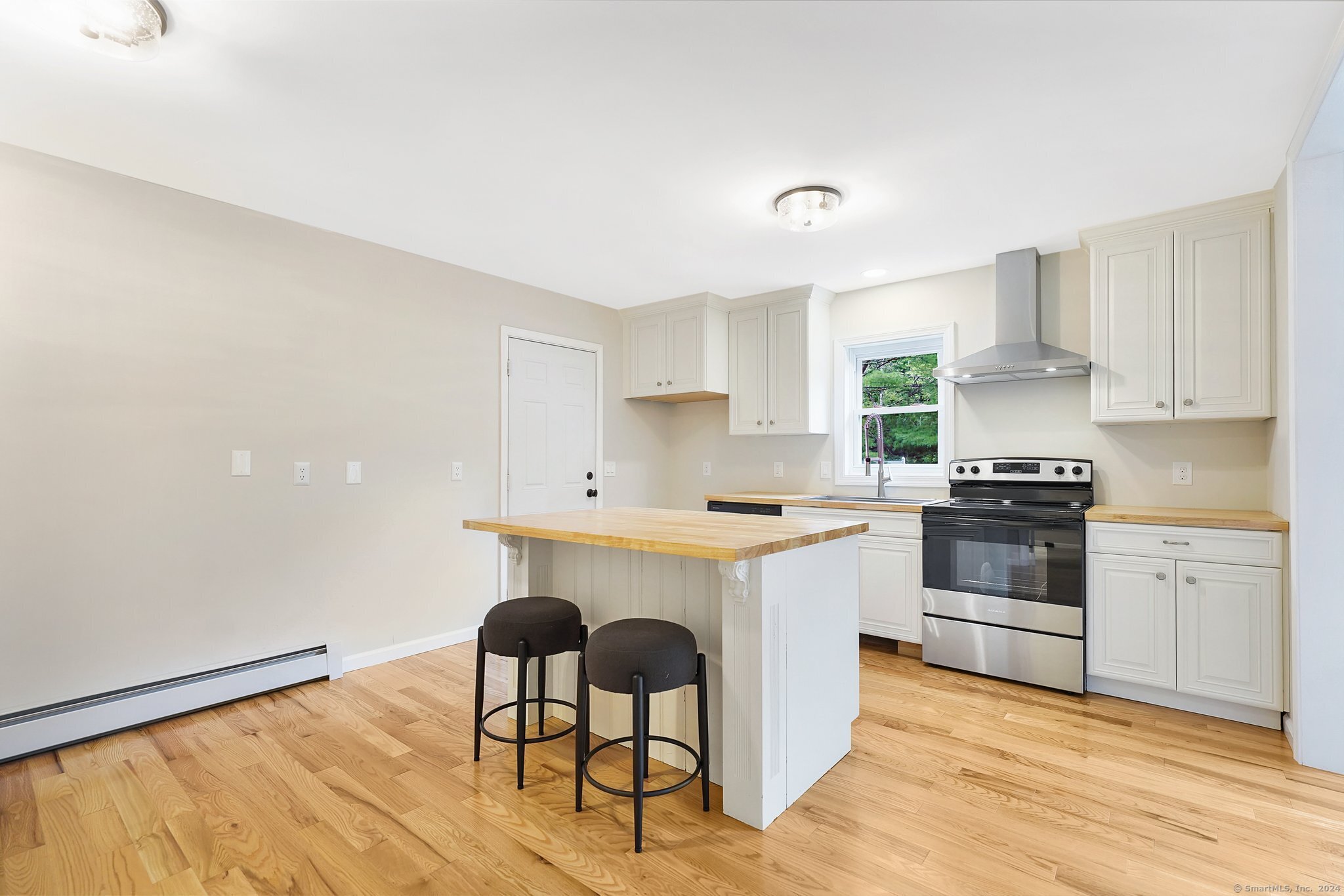471 Warrenville Road