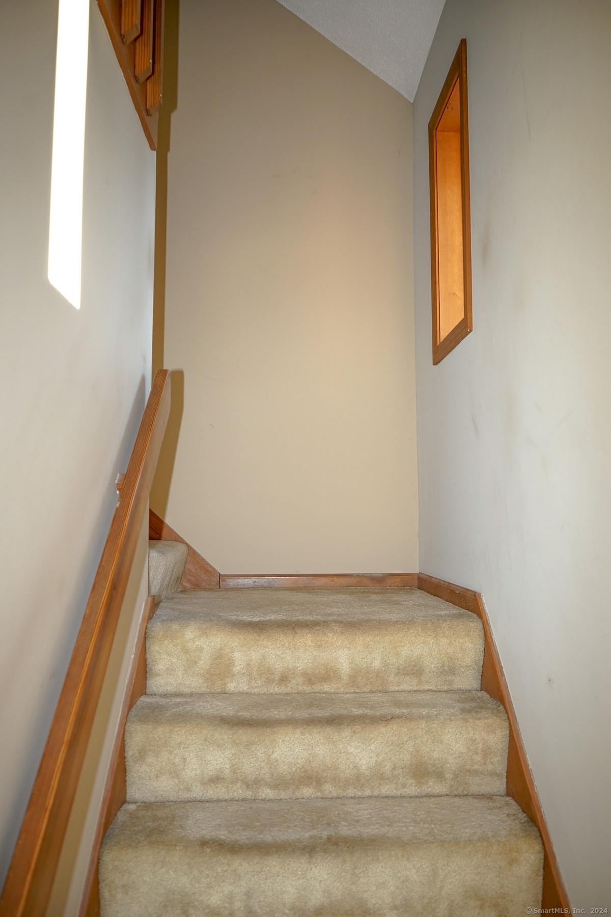 105 Maple Avenue APT 9
