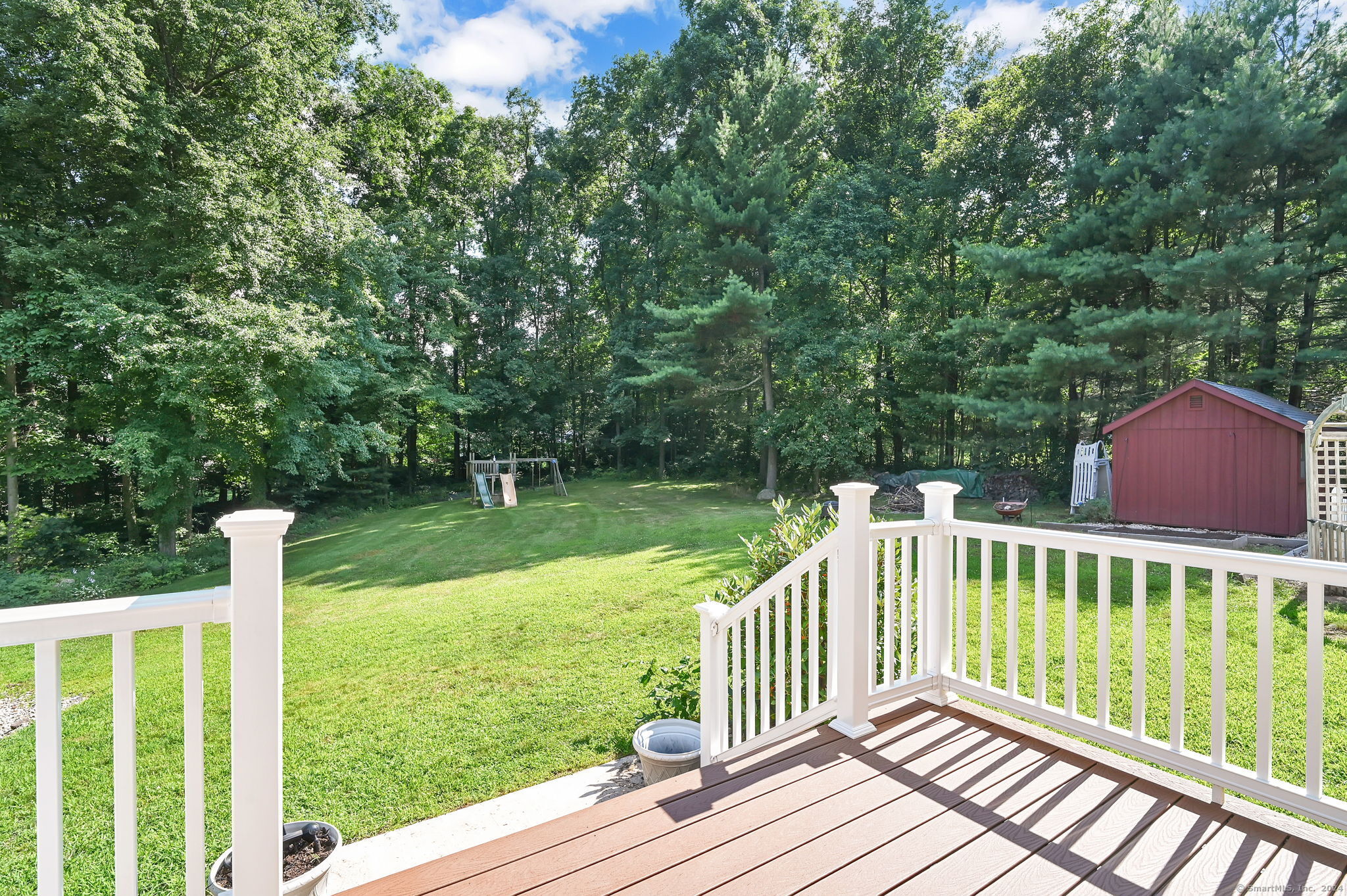 11 Lookout Landing