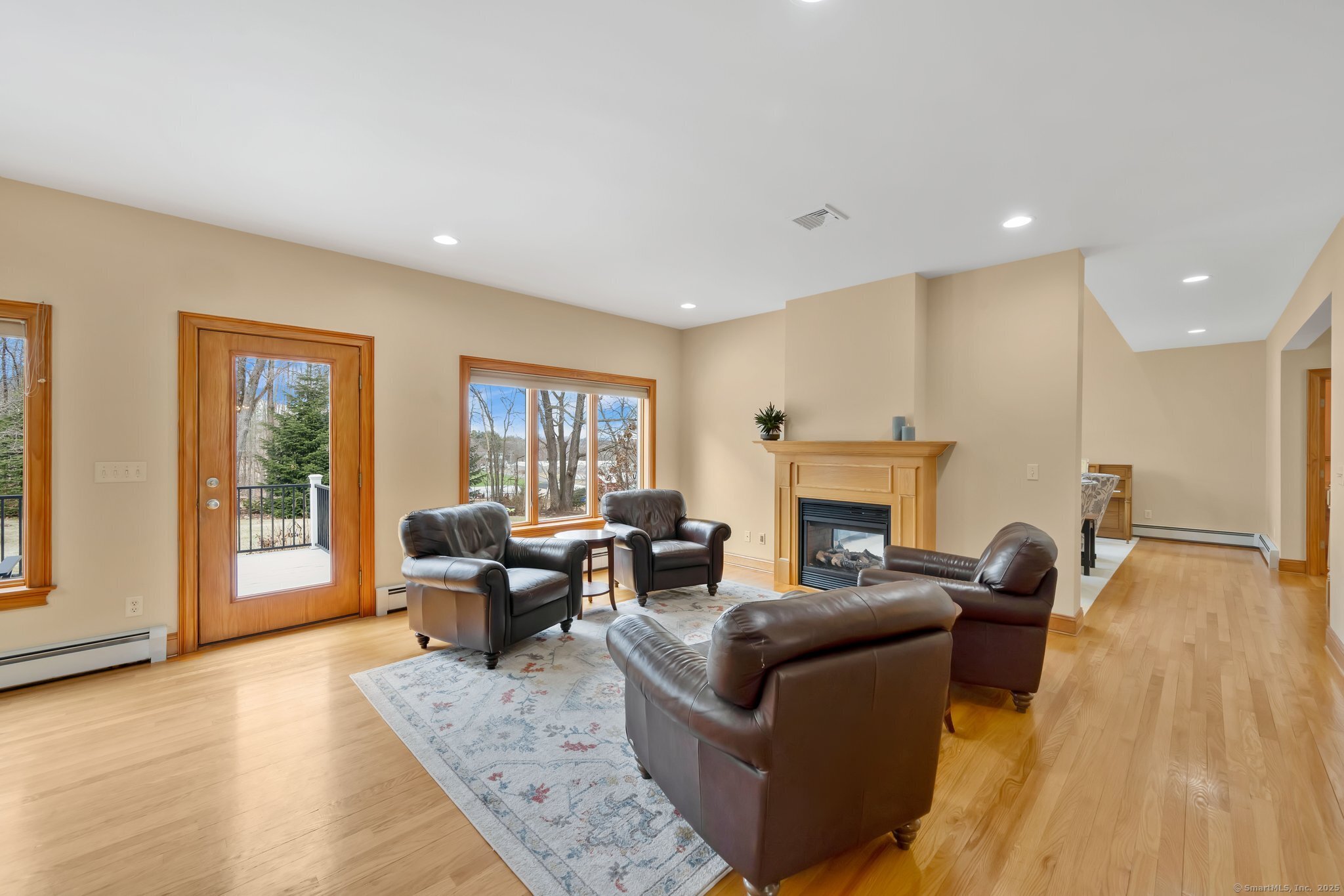 4 Jonathan Drive