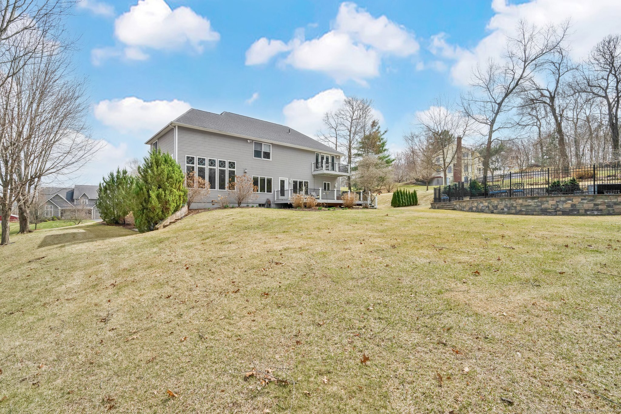 4 Jonathan Drive