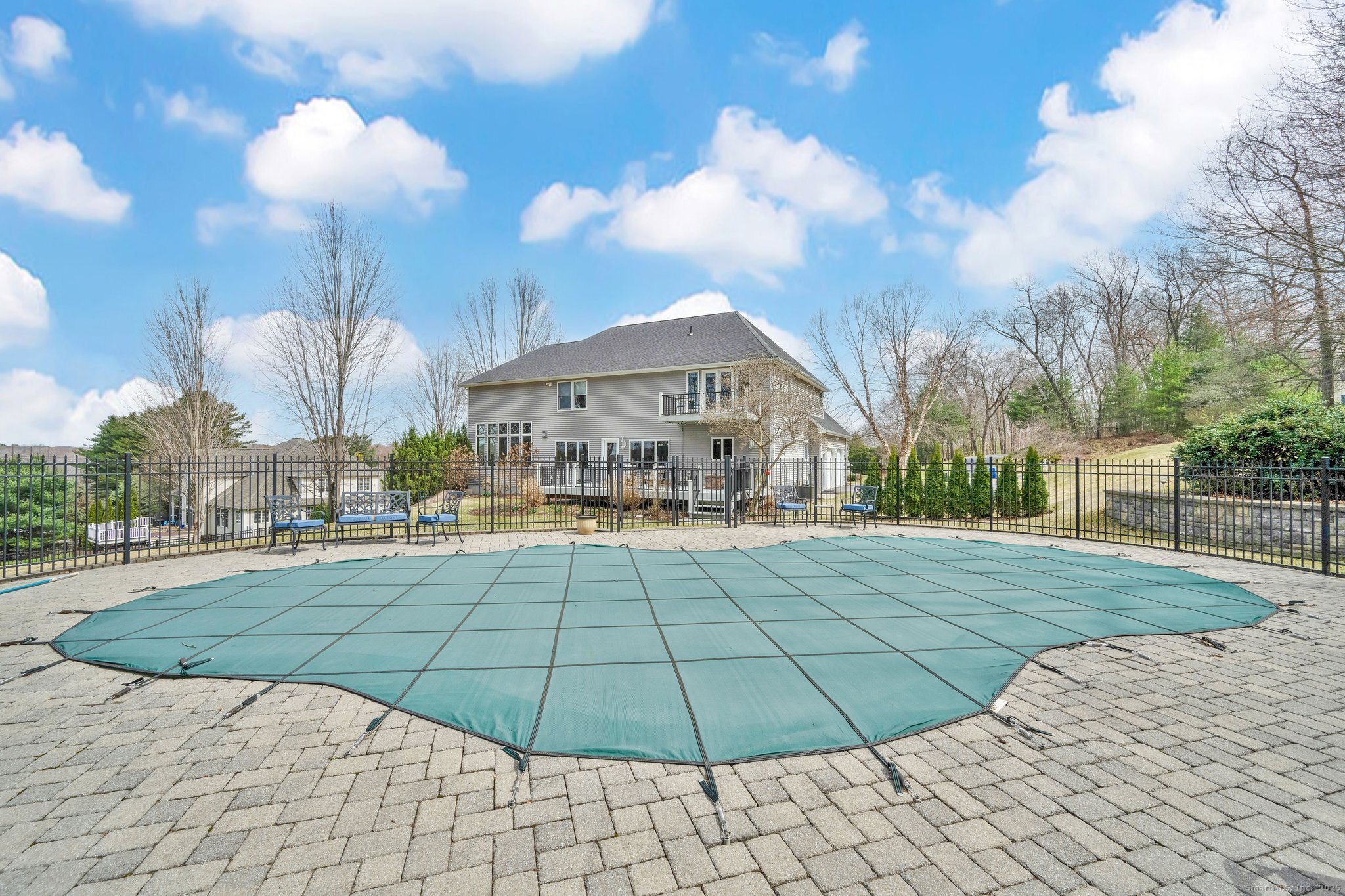 4 Jonathan Drive