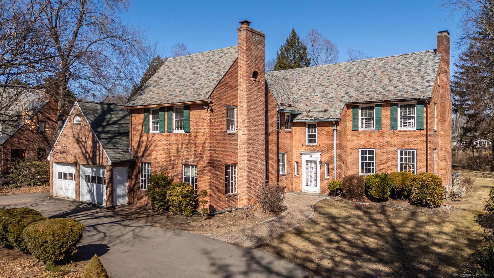 366 Bloomfield Avenue