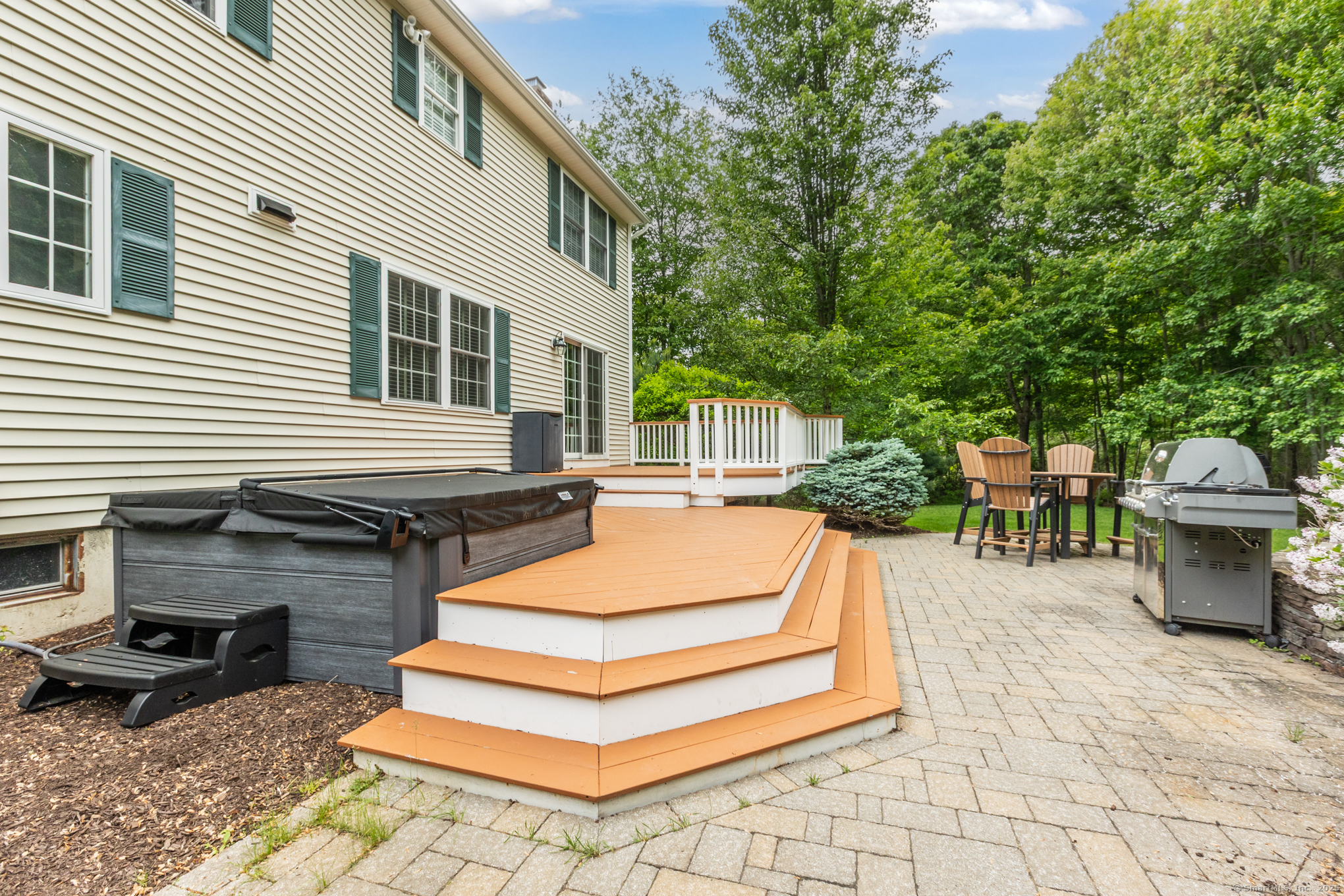 73 Mountain Laurel Drive