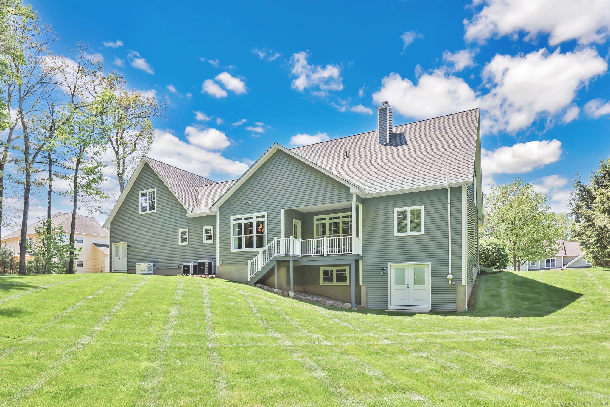 33 Ellsworth Lane