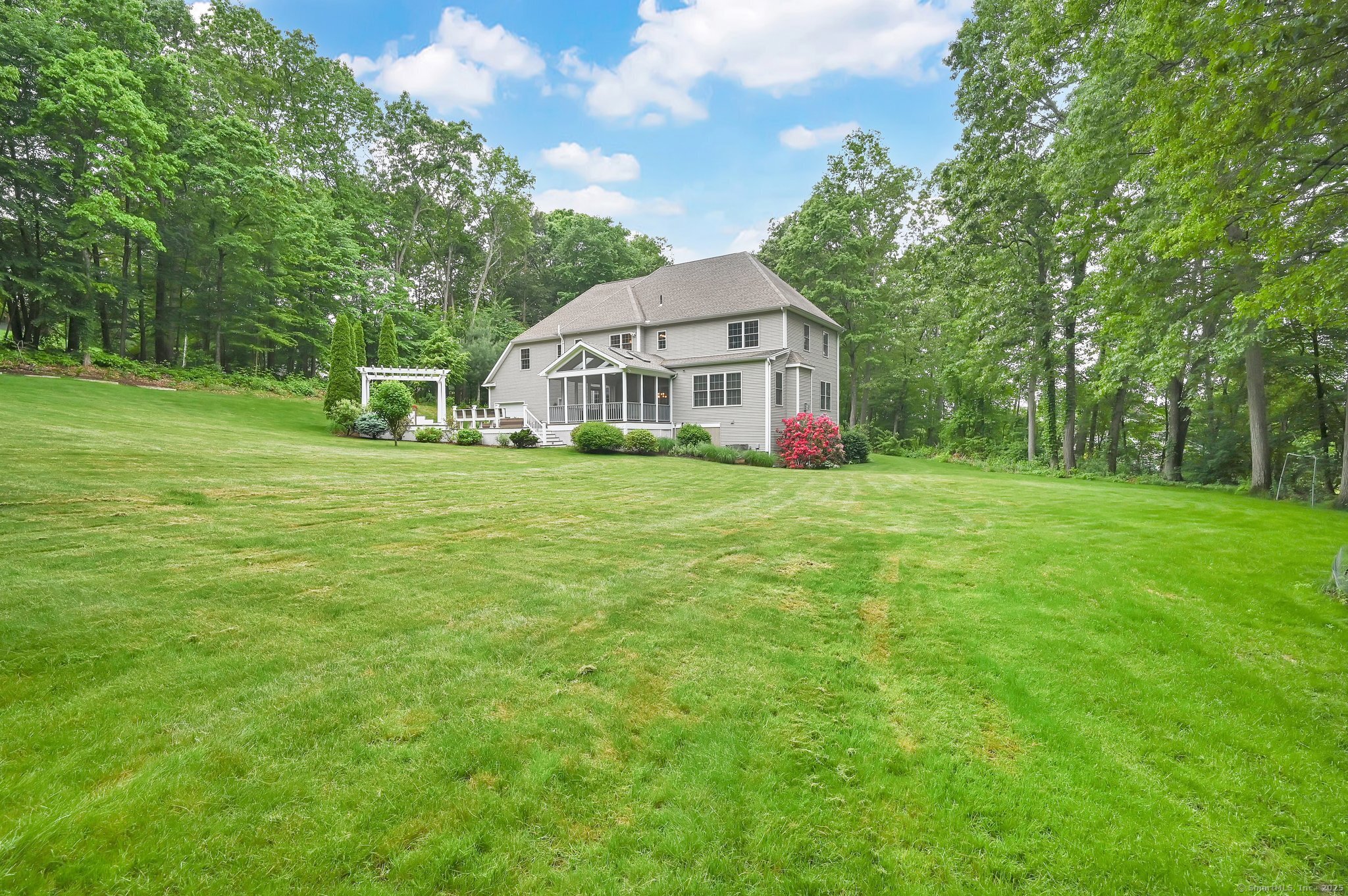 5 Jonathan Drive