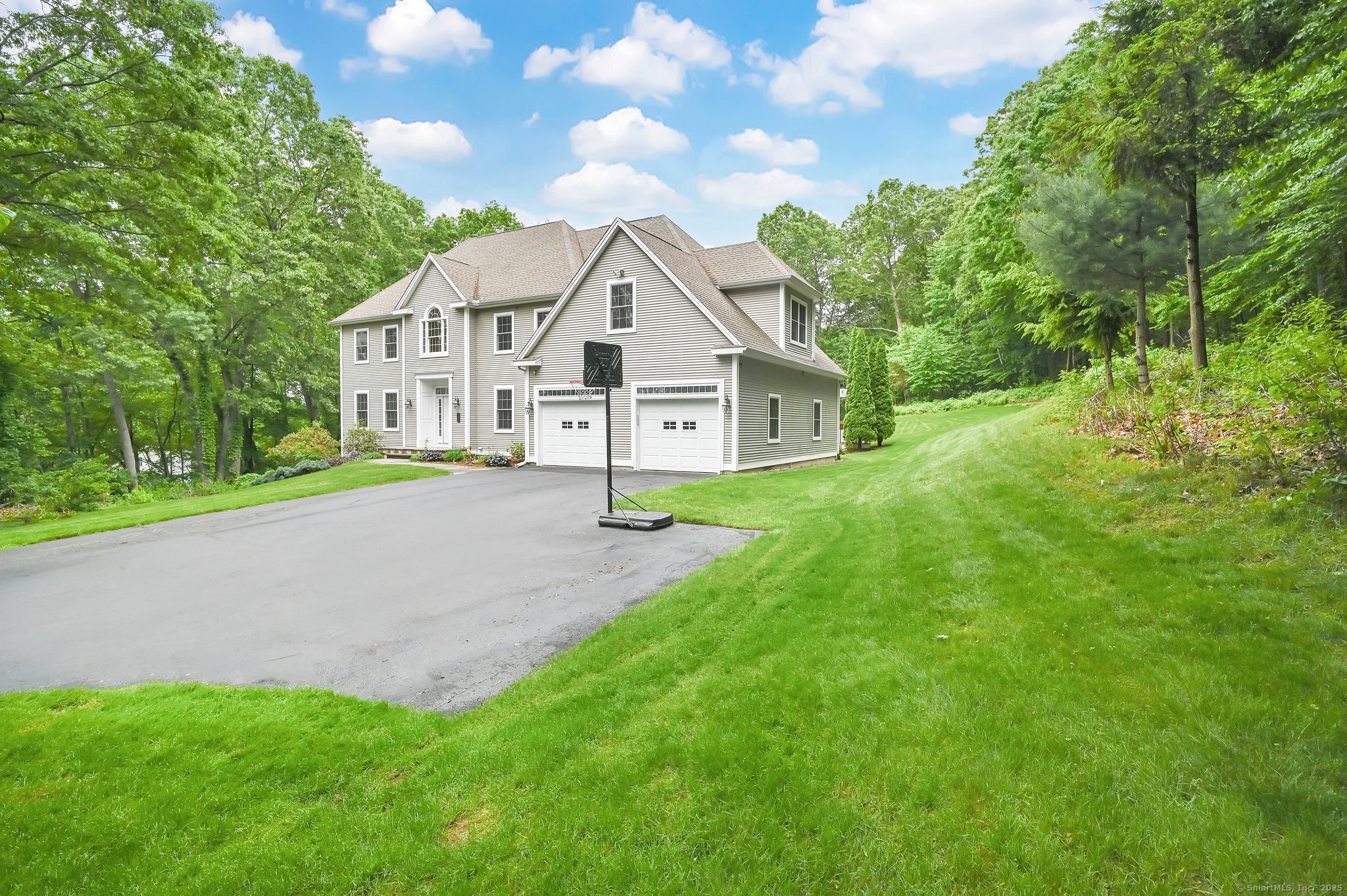 5 Jonathan Drive
