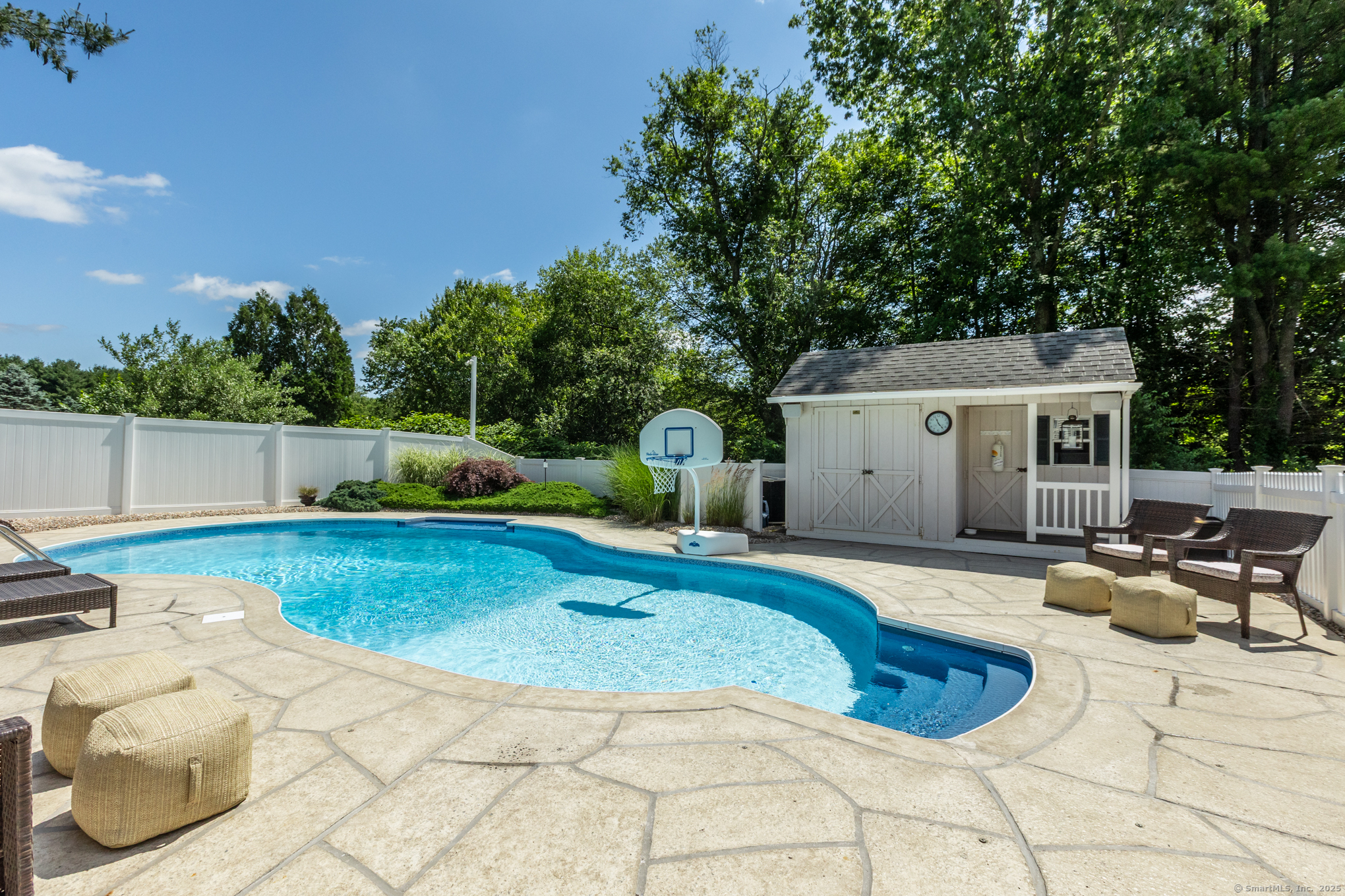 21 Farmbrook Drive