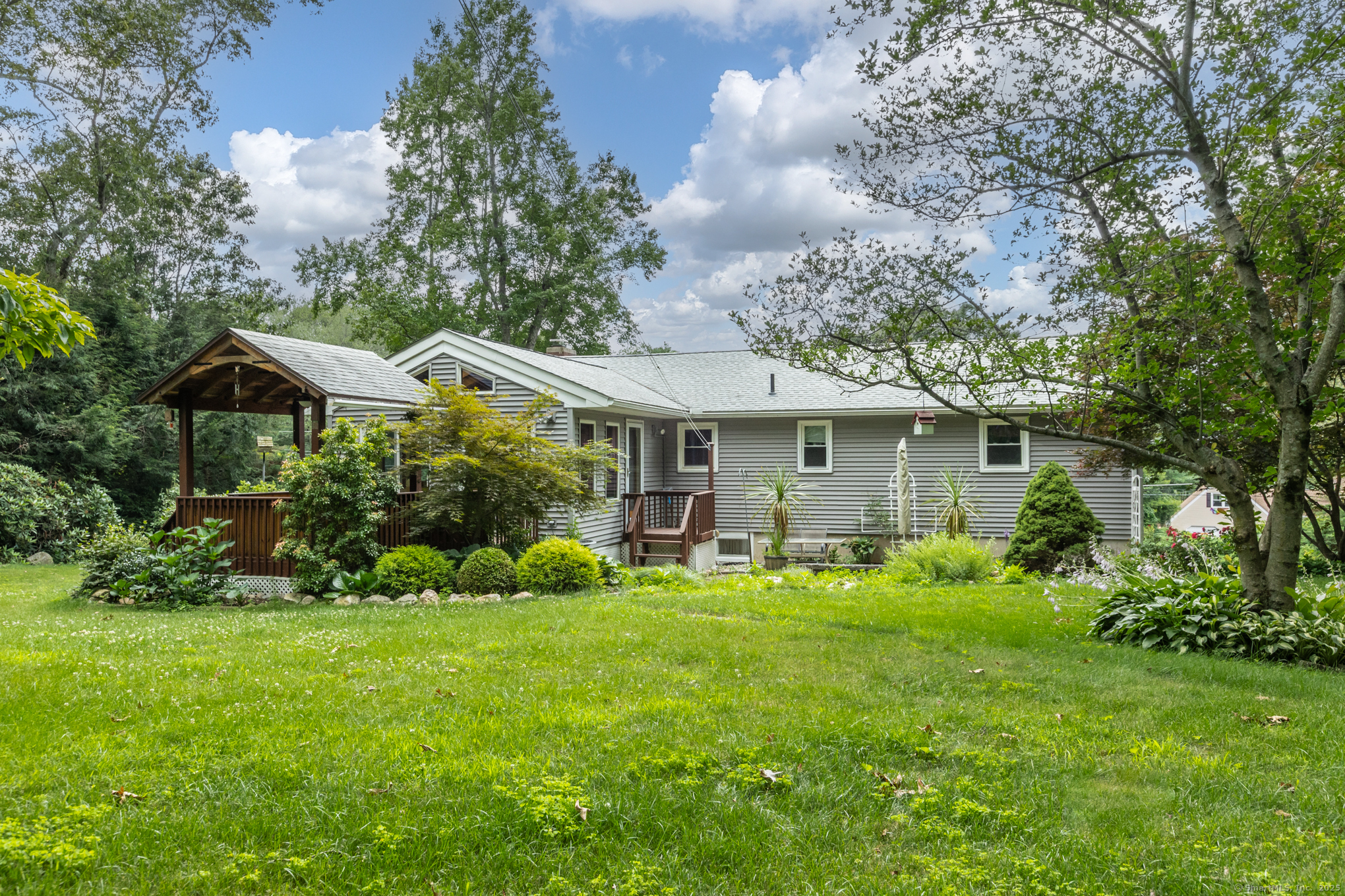 23 Arnold Drive
