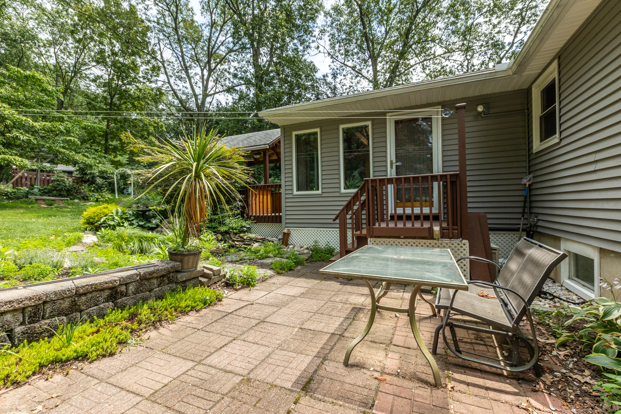 23 Arnold Drive