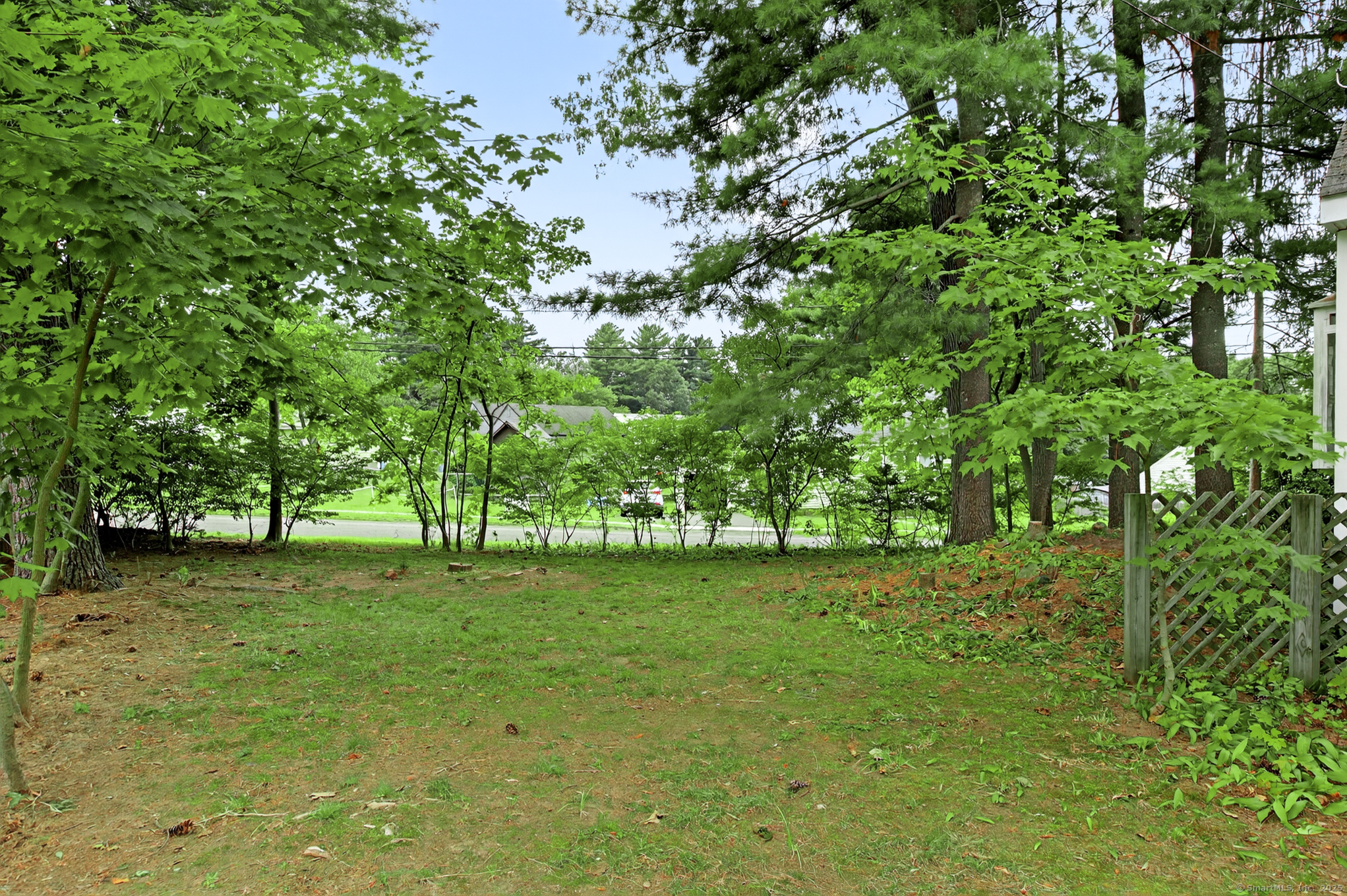 8 Hendee Road