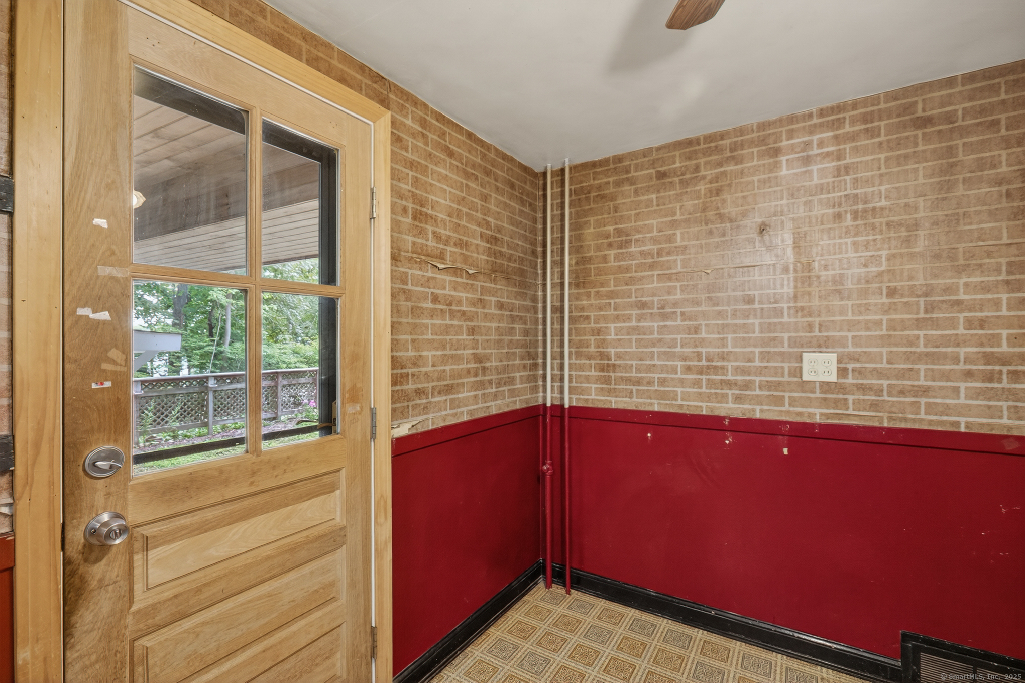 8 Hendee Road