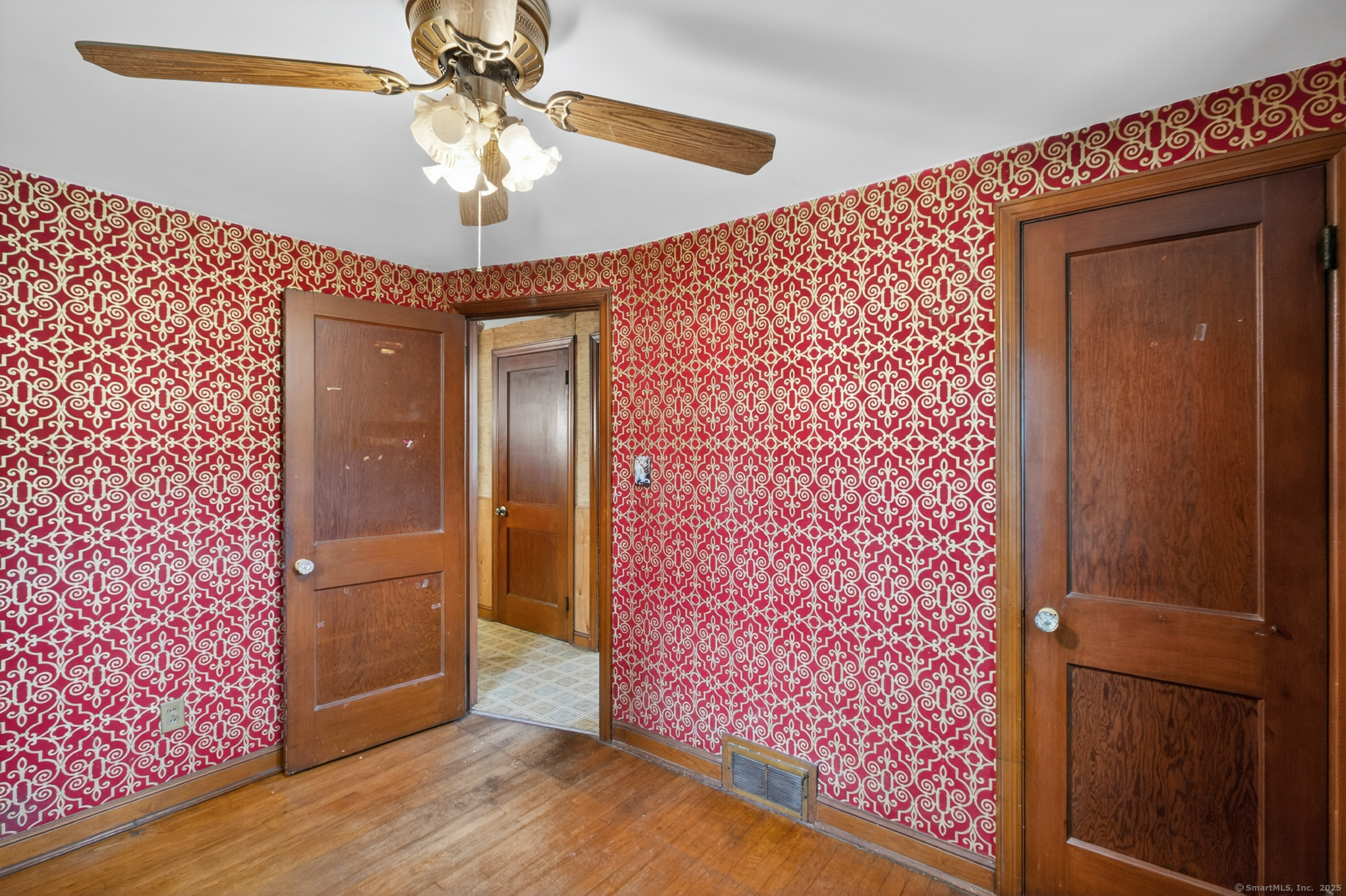 8 Hendee Road