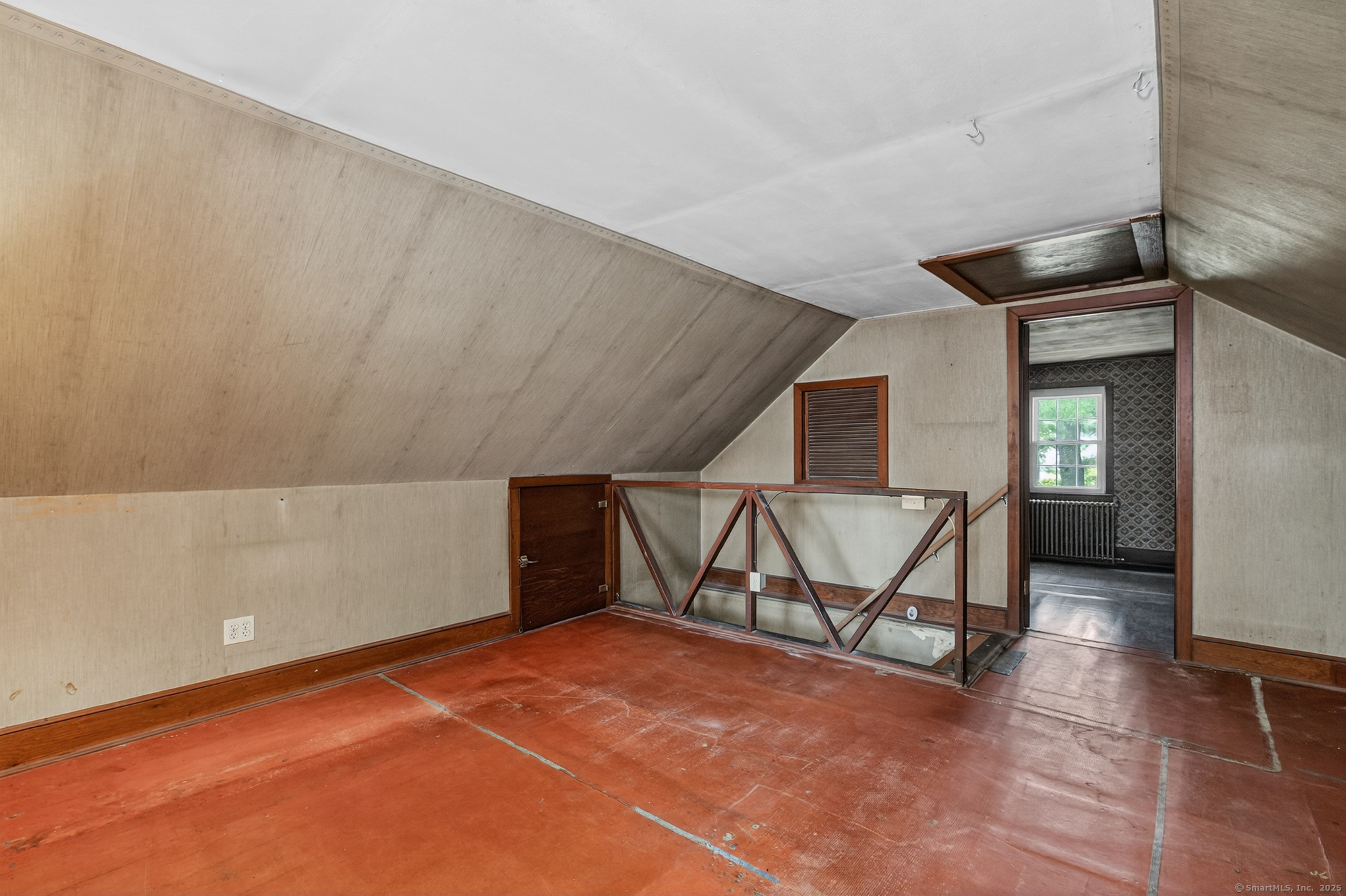 8 Hendee Road