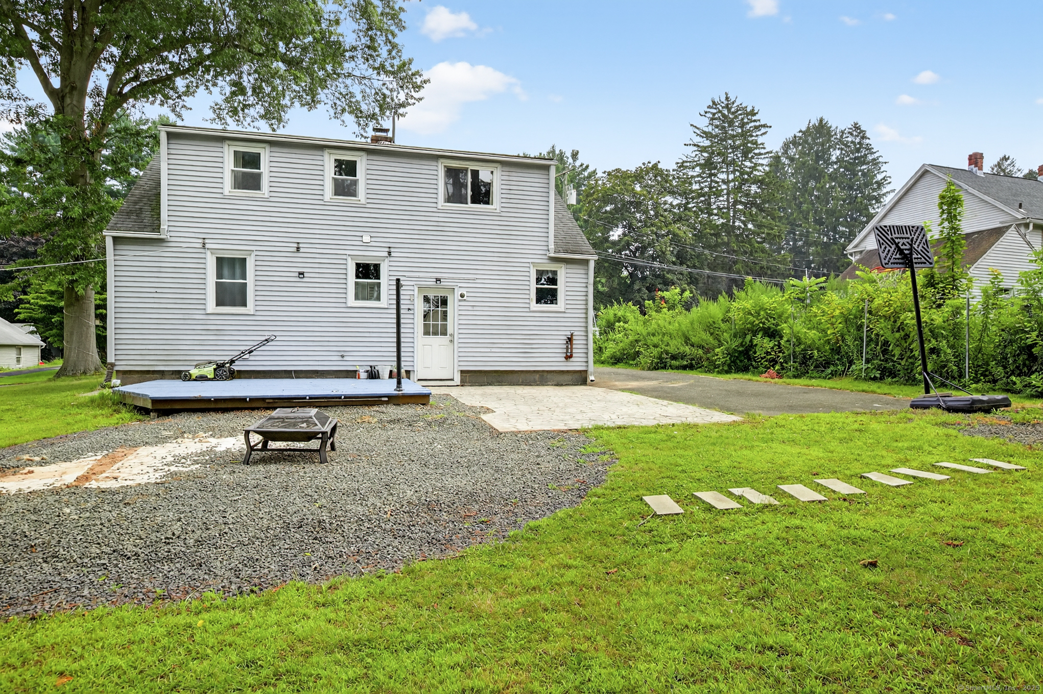 8 Emily Road