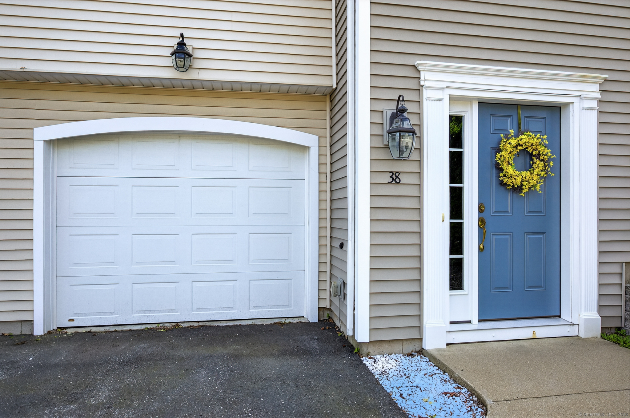 1158 Hartford Turnpike 38