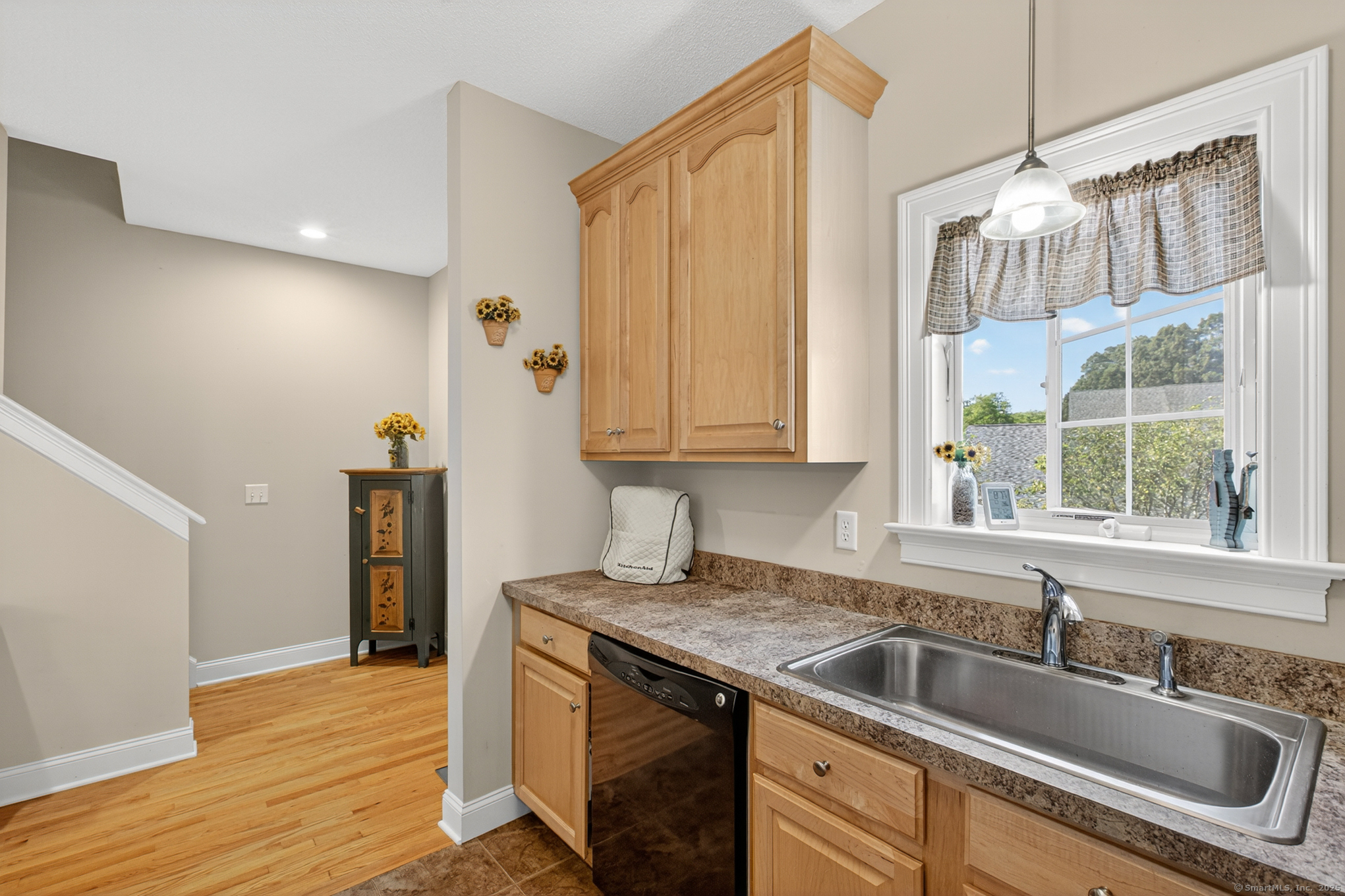 1158 Hartford Turnpike 38