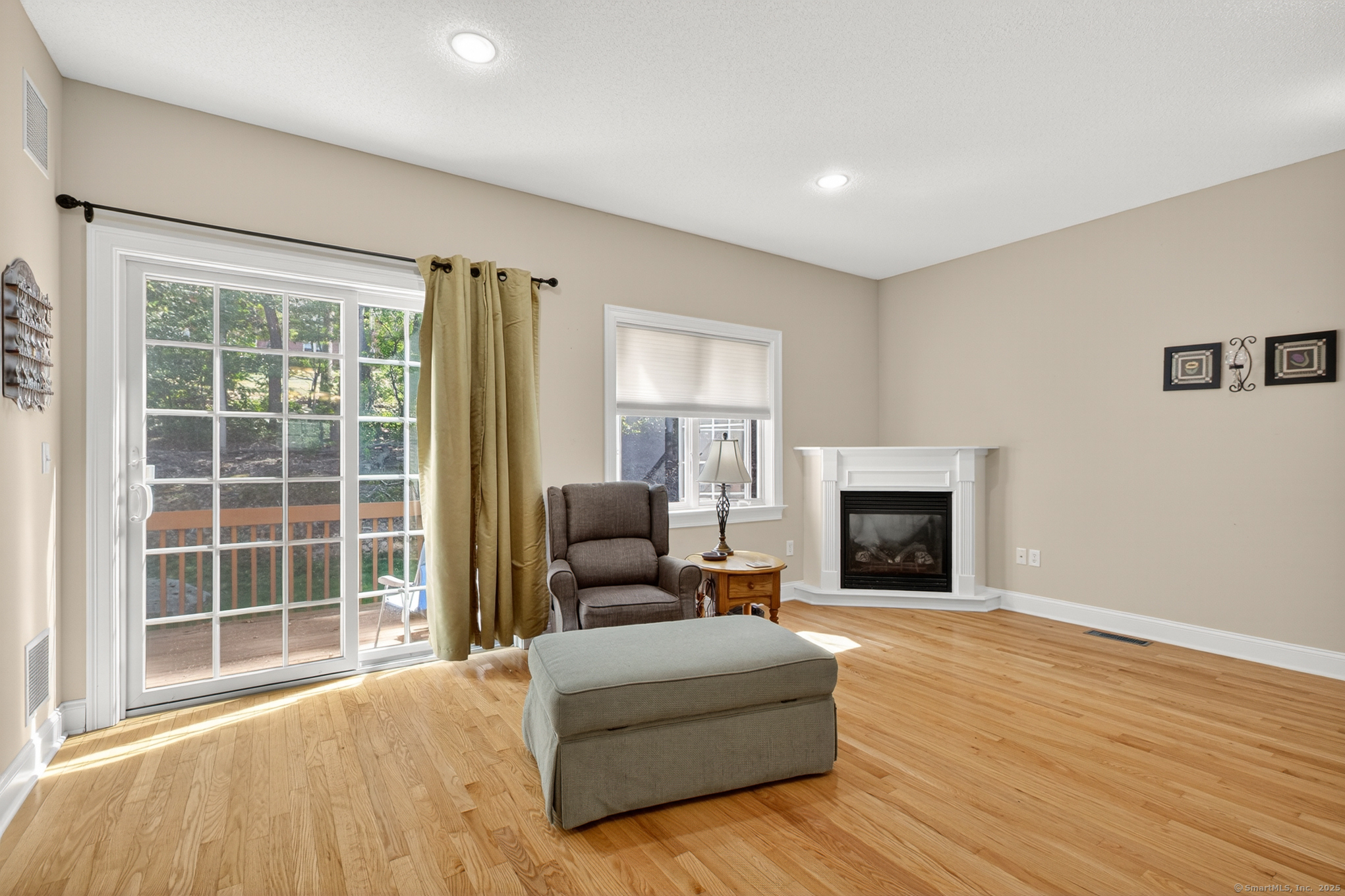 1158 Hartford Turnpike 38