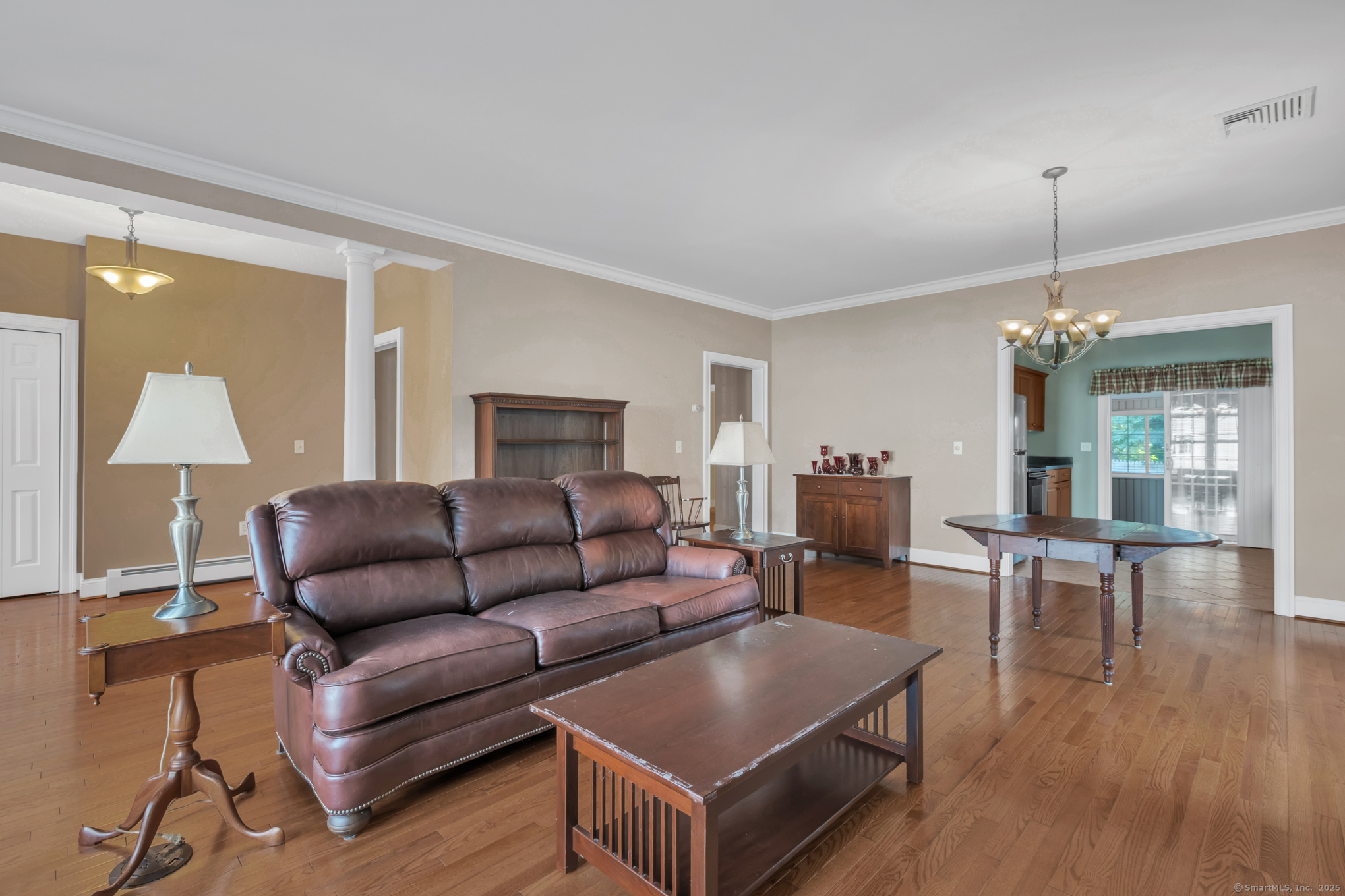 8 Dobson Commons Circle 8