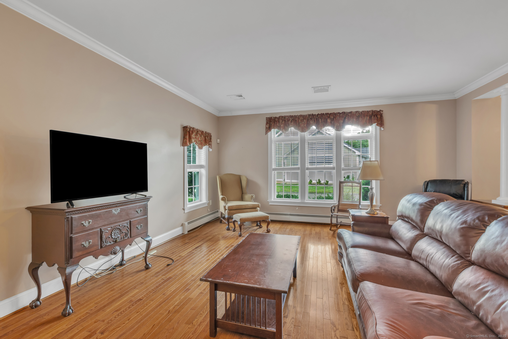 8 Dobson Commons Circle 8