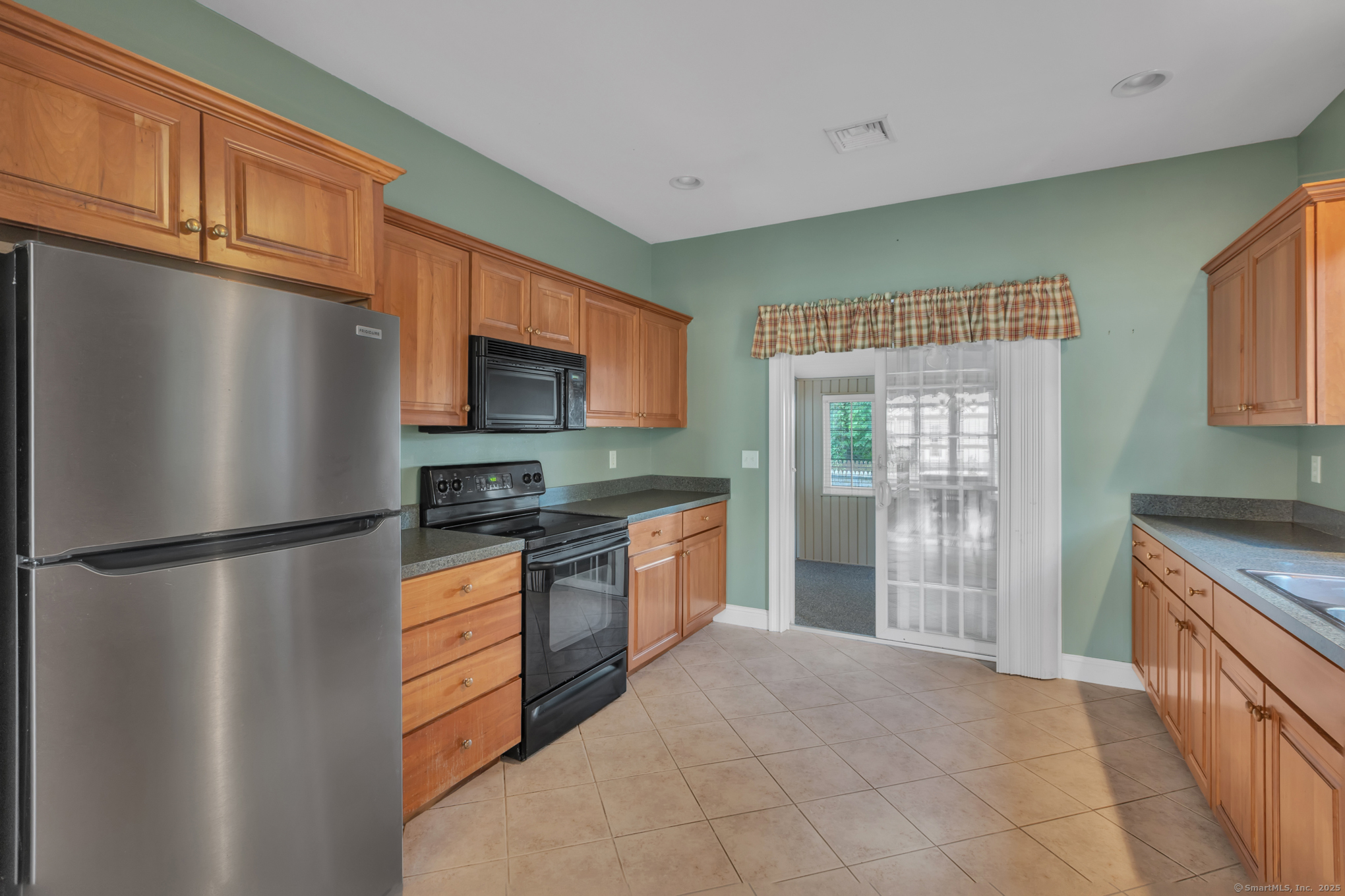 8 Dobson Commons Circle 8