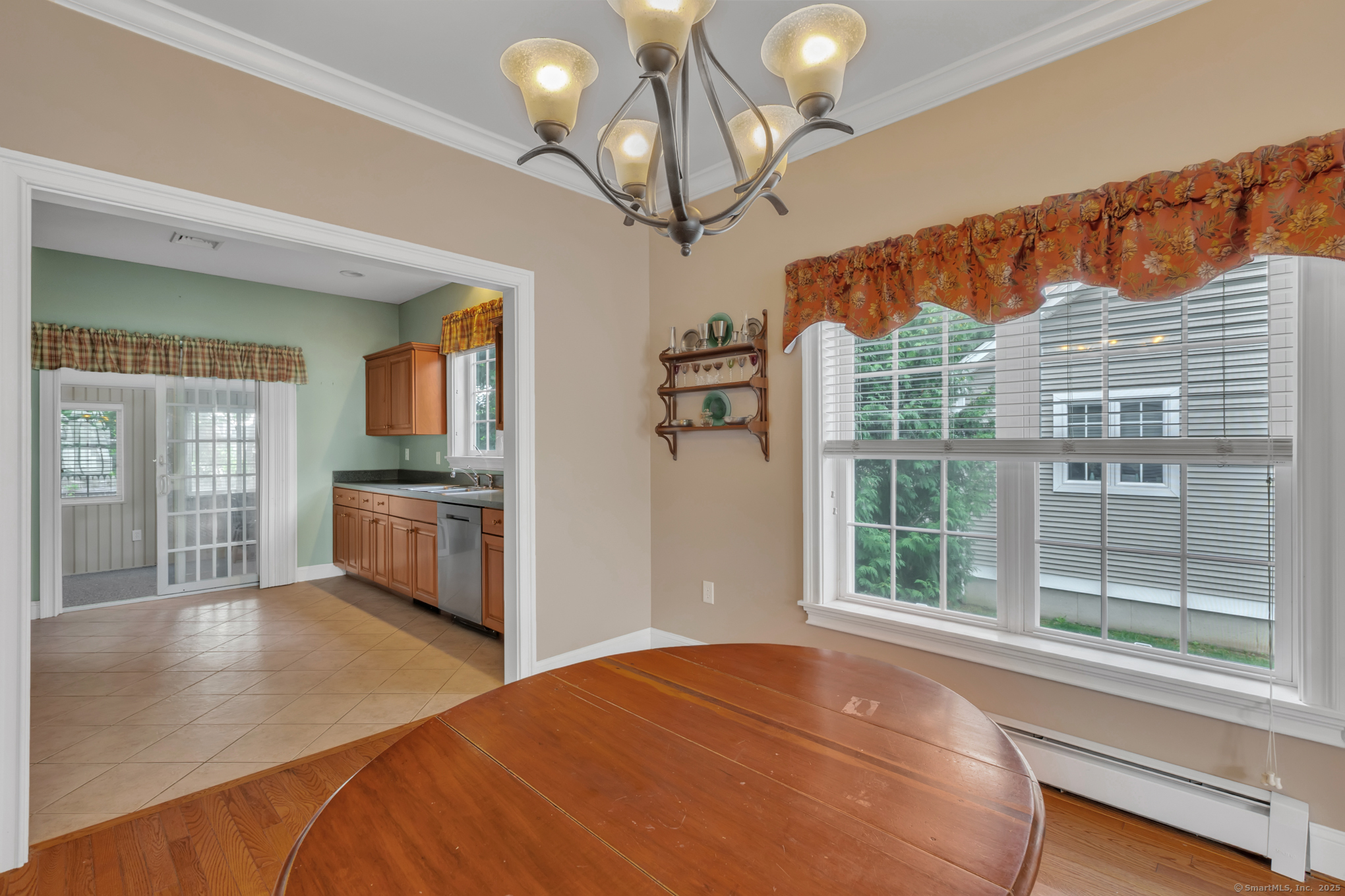 8 Dobson Commons Circle 8