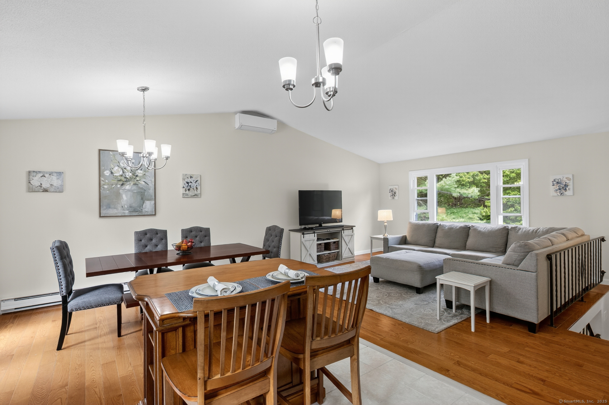1107 North River Road