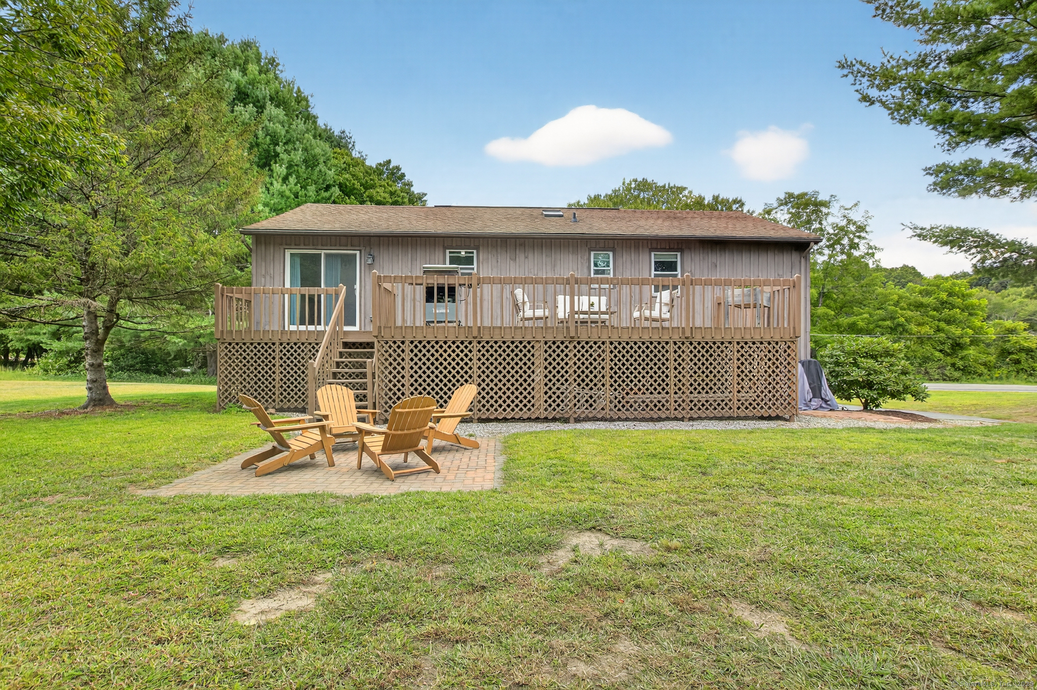 1107 North River Road