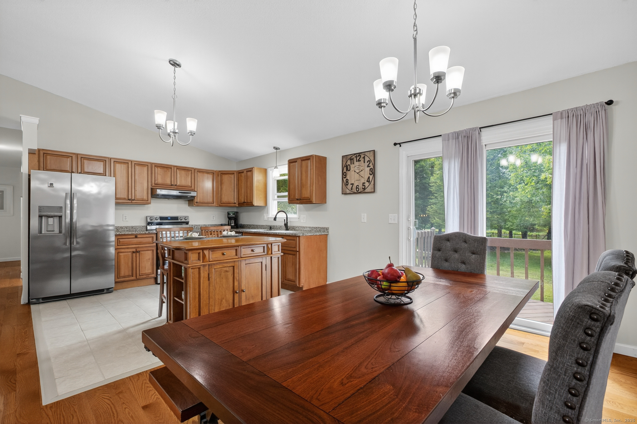 1107 North River Road