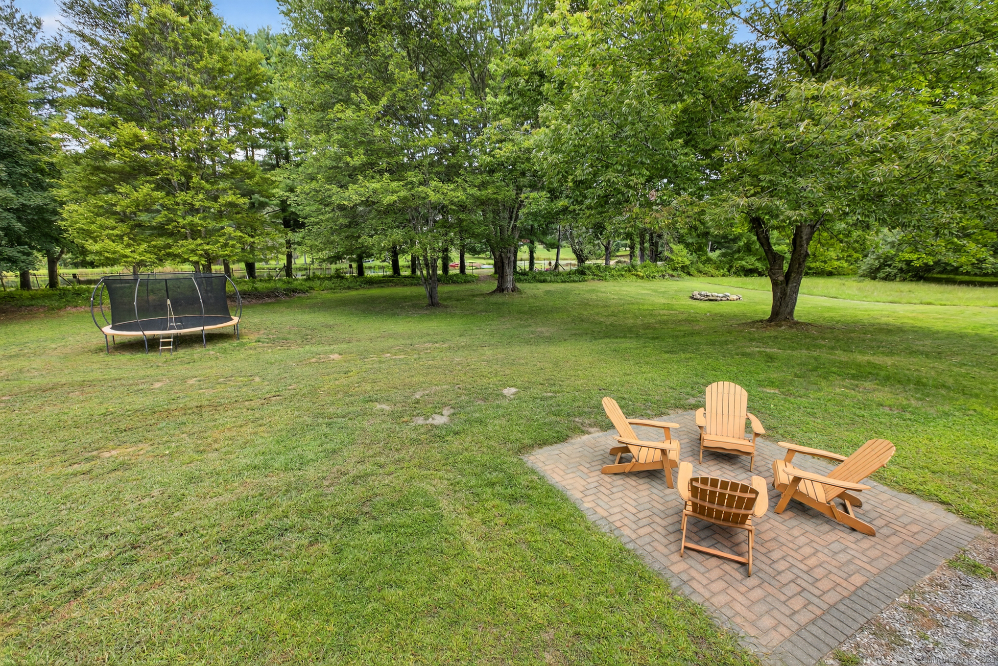 1107 North River Road