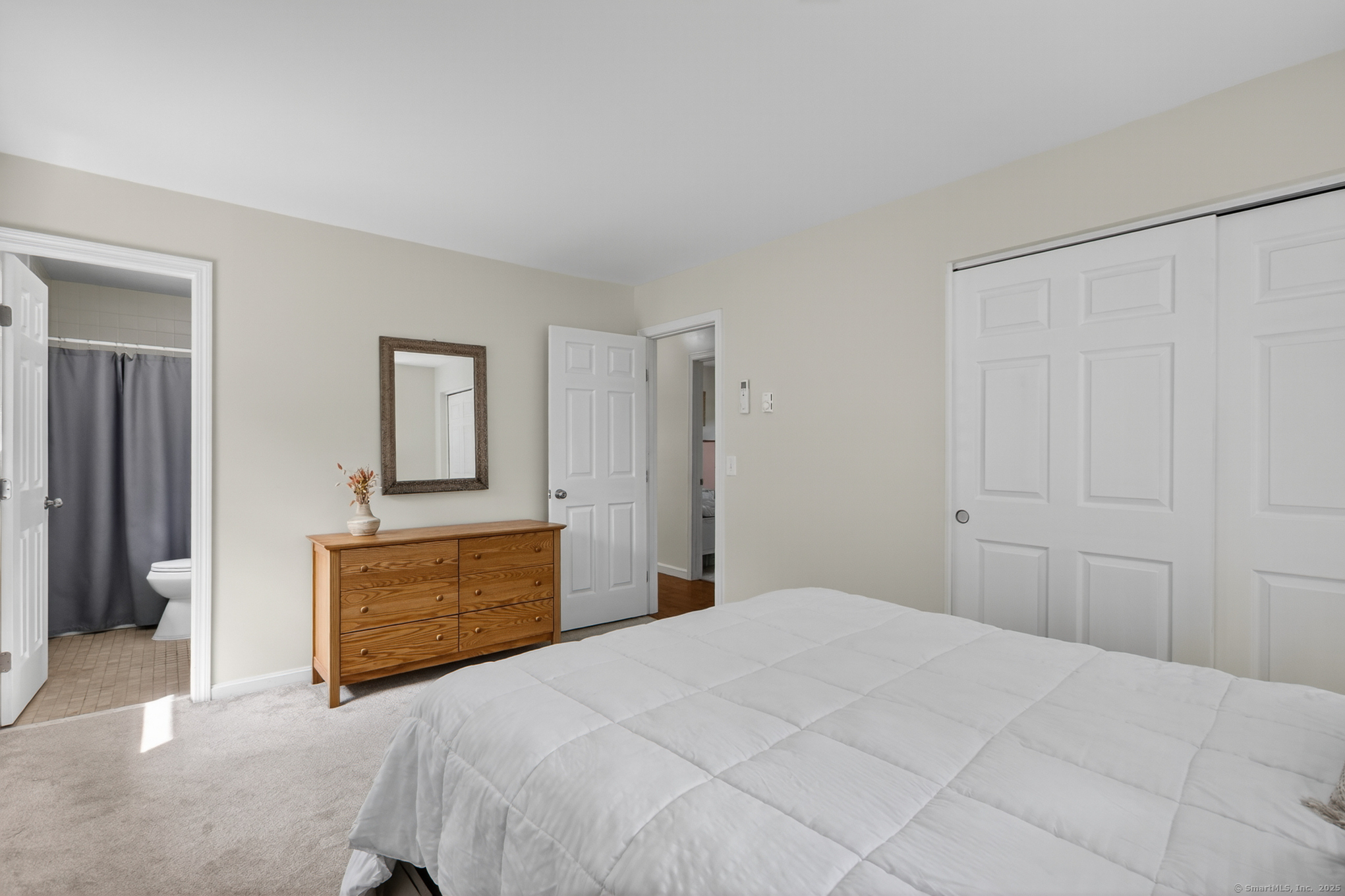 1107 North River Road