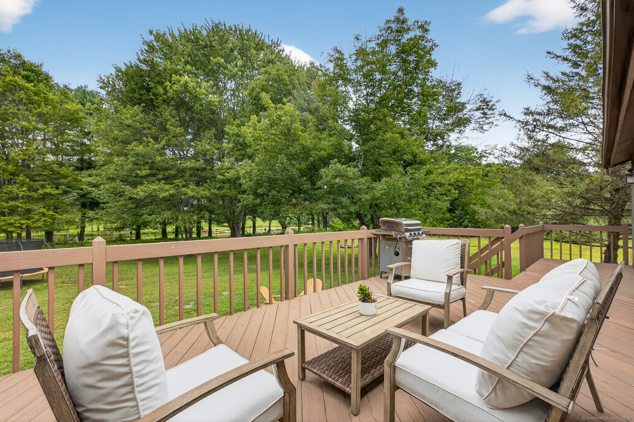 1107 North River Road