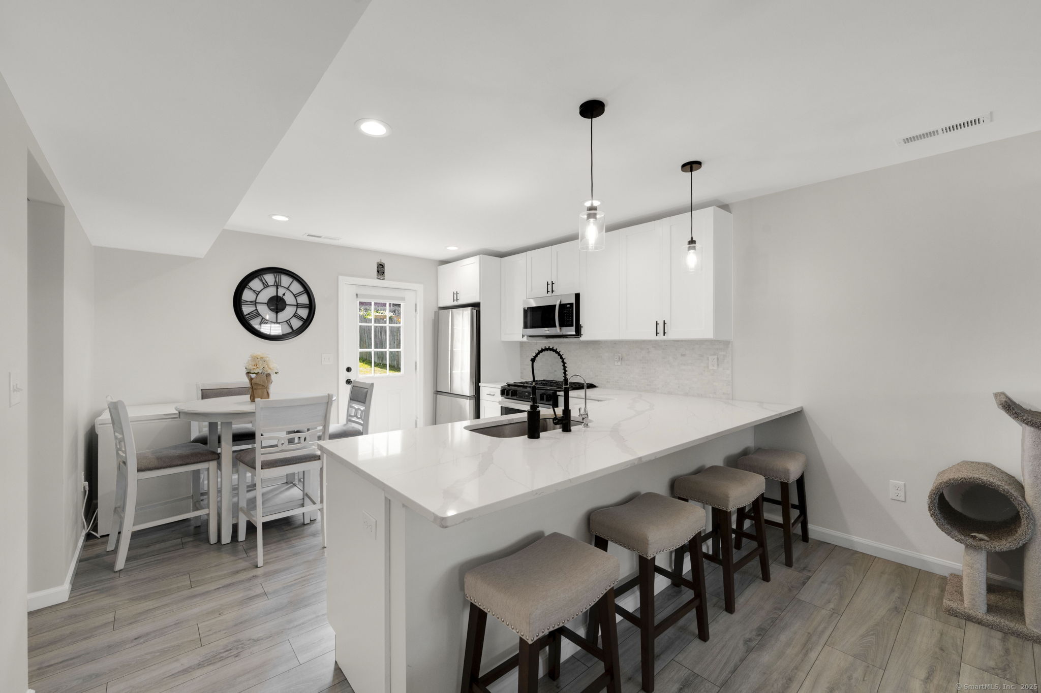 115 South Street Extension