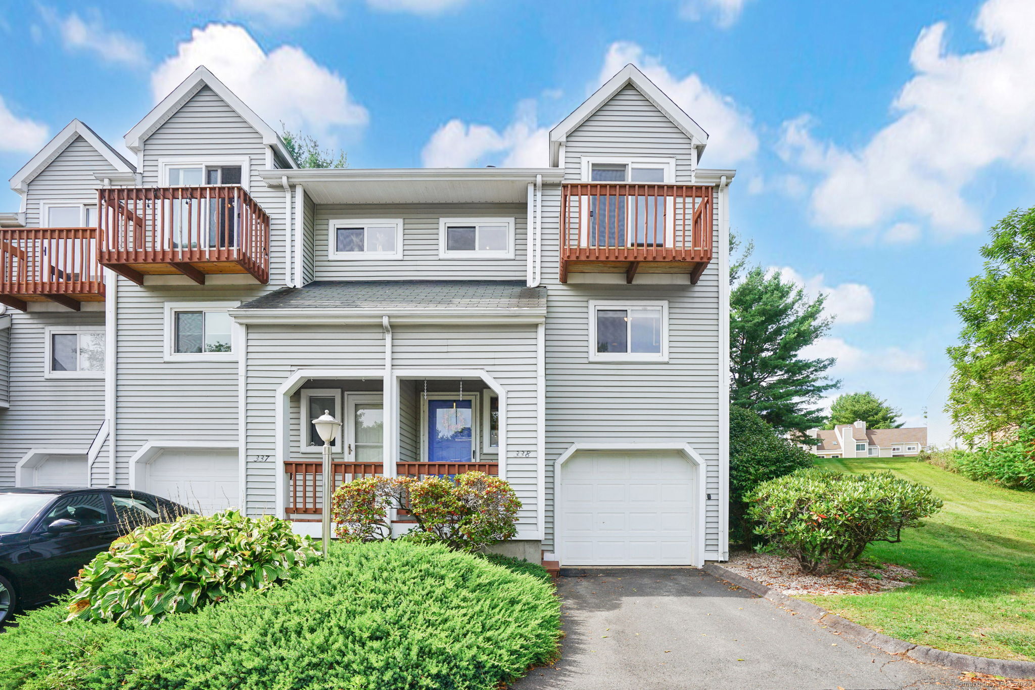 70 Old Town Road 338
